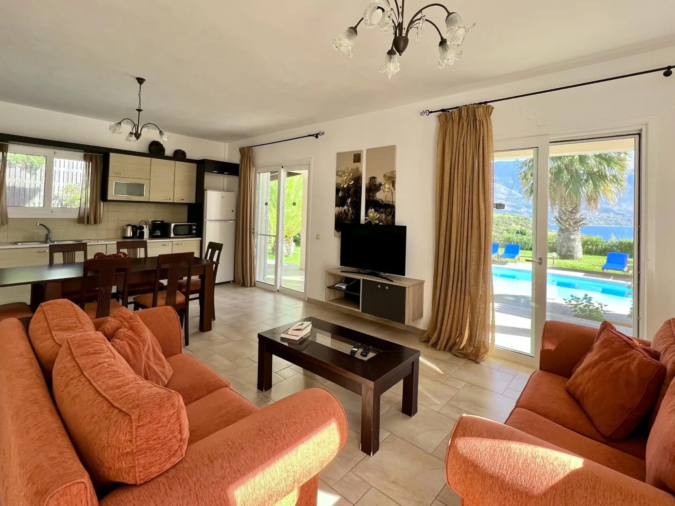 Communal lounge/ TV room in Villa Eros Spartia Kefalonia