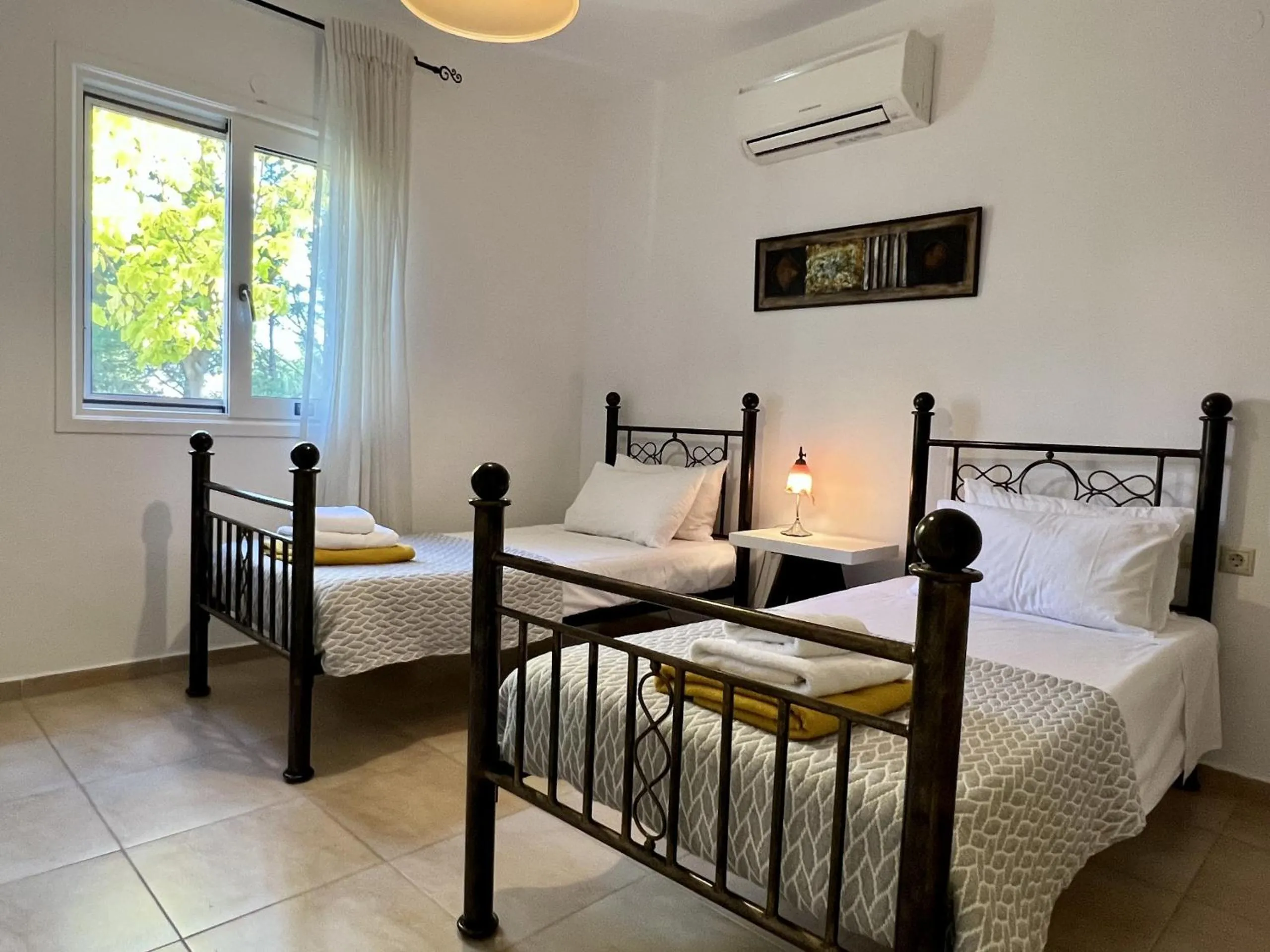 Bed in Villa Eros Spartia Kefalonia
