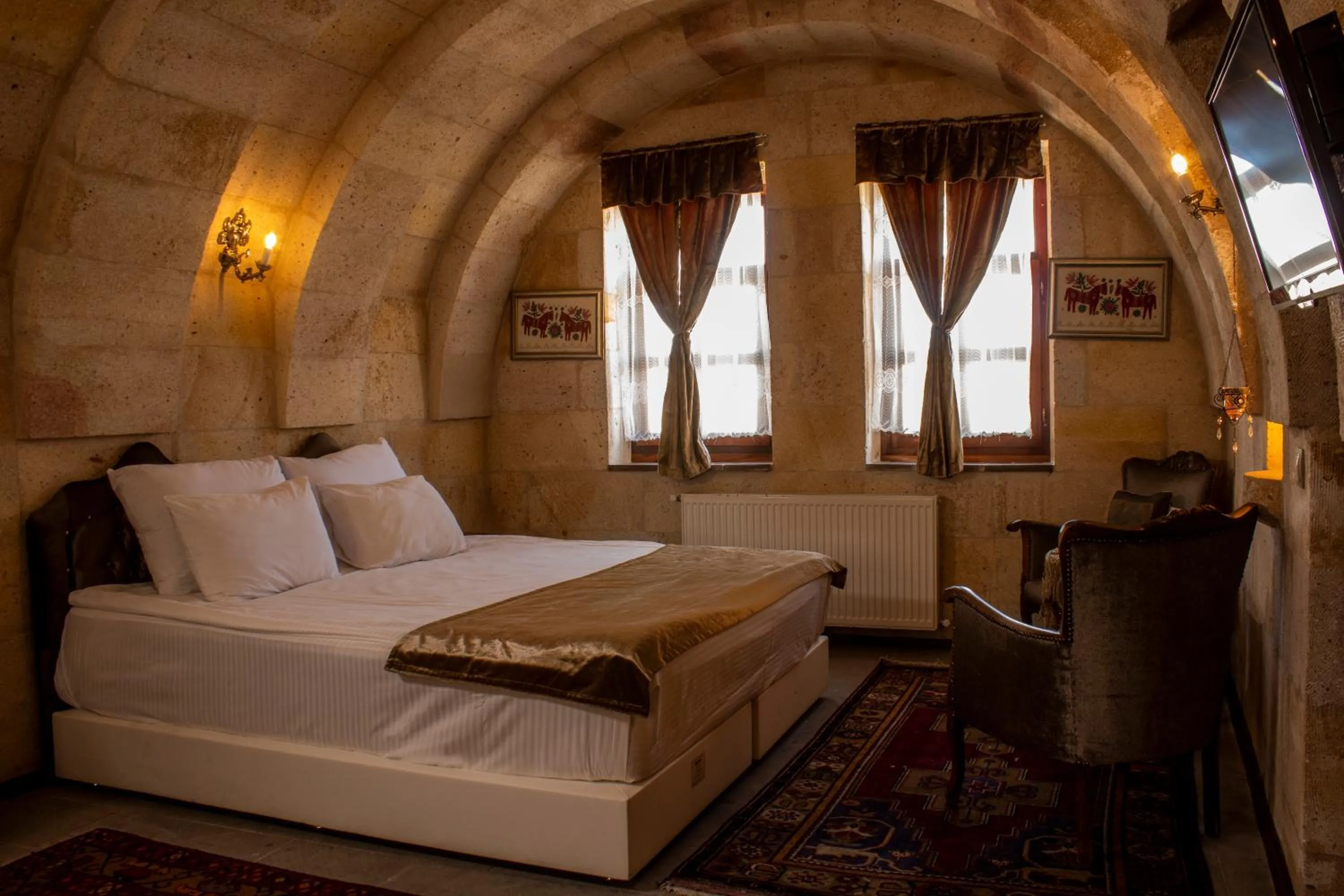Photo of the whole room, Bed in Cave Art Hotel Cappadocia