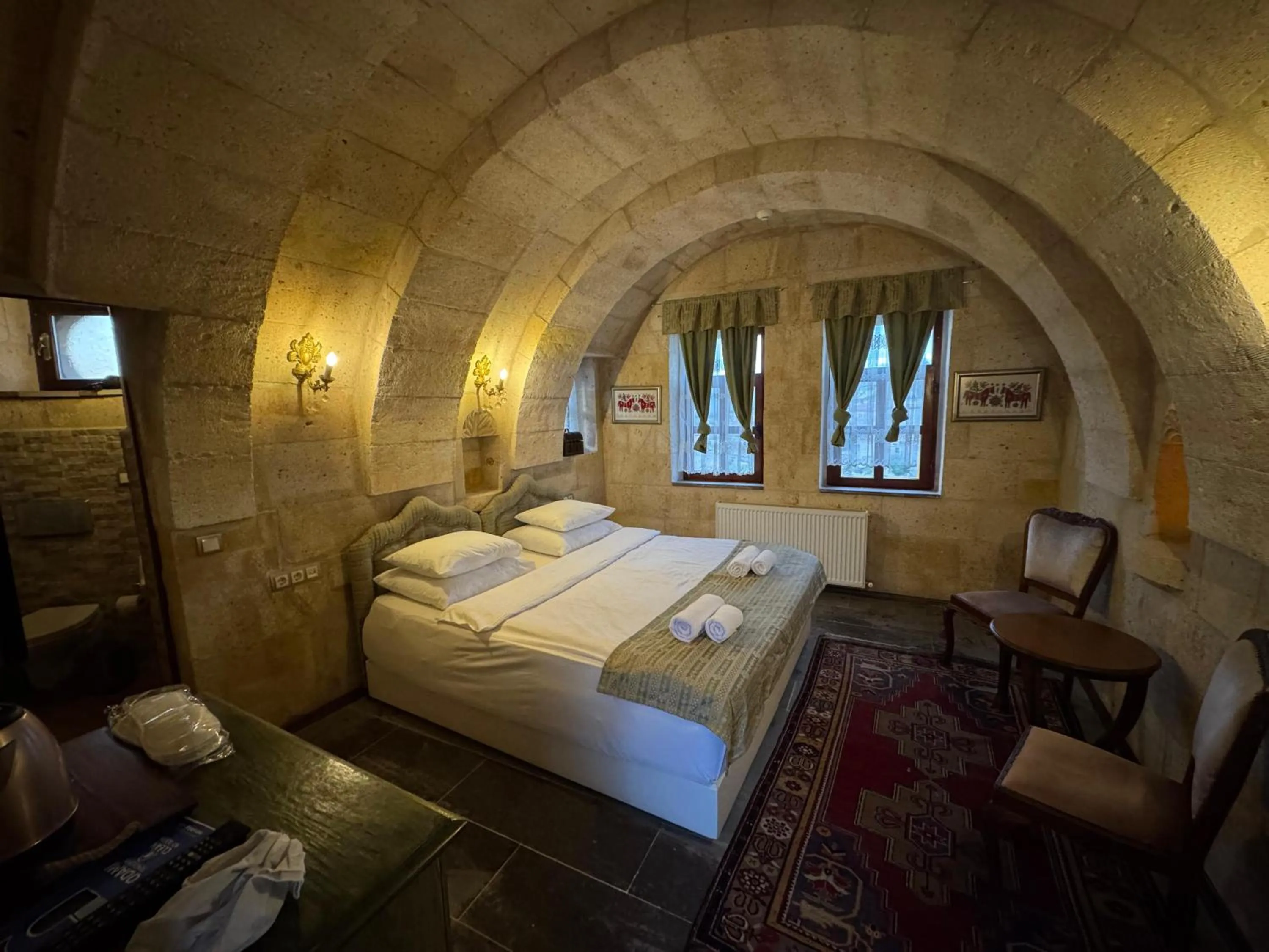 Photo of the whole room, Bed in Cave Art Hotel Cappadocia