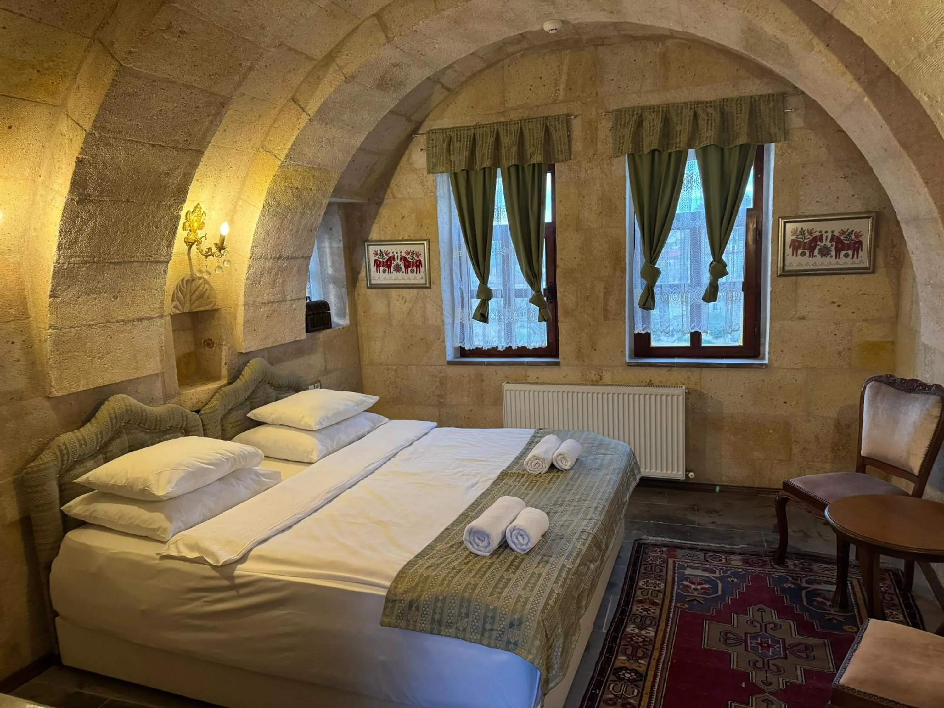 Photo of the whole room, Bed in Cave Art Hotel Cappadocia