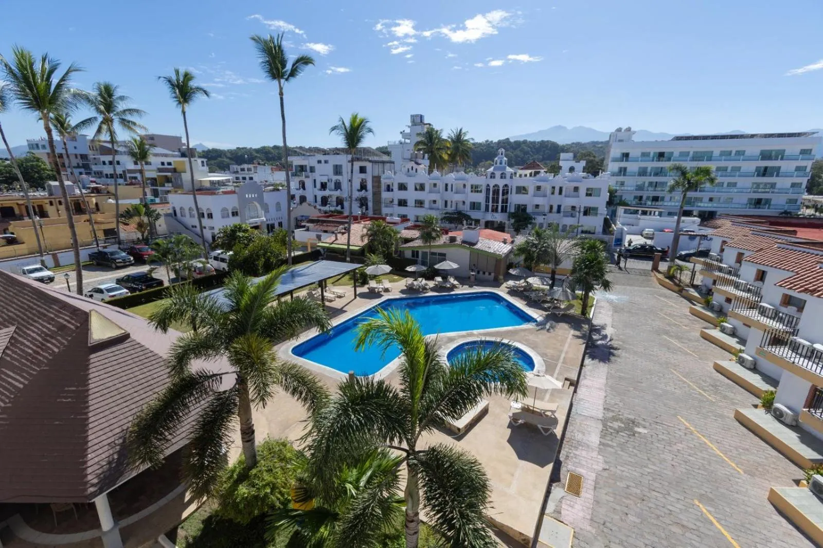 Property building in Costa Alegre Hotel & Suites