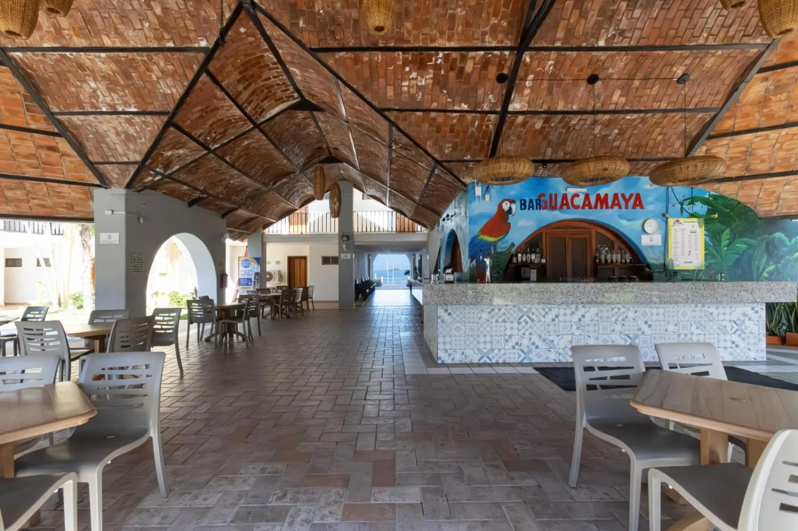 Restaurant/places to eat in Costa Alegre Hotel & Suites