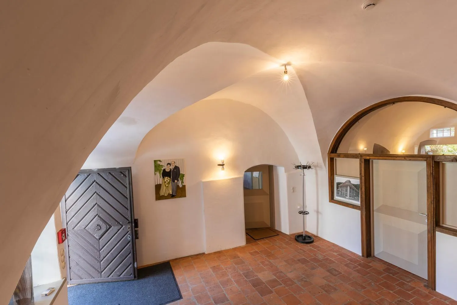 Area and facilities in Schwarzes Haus