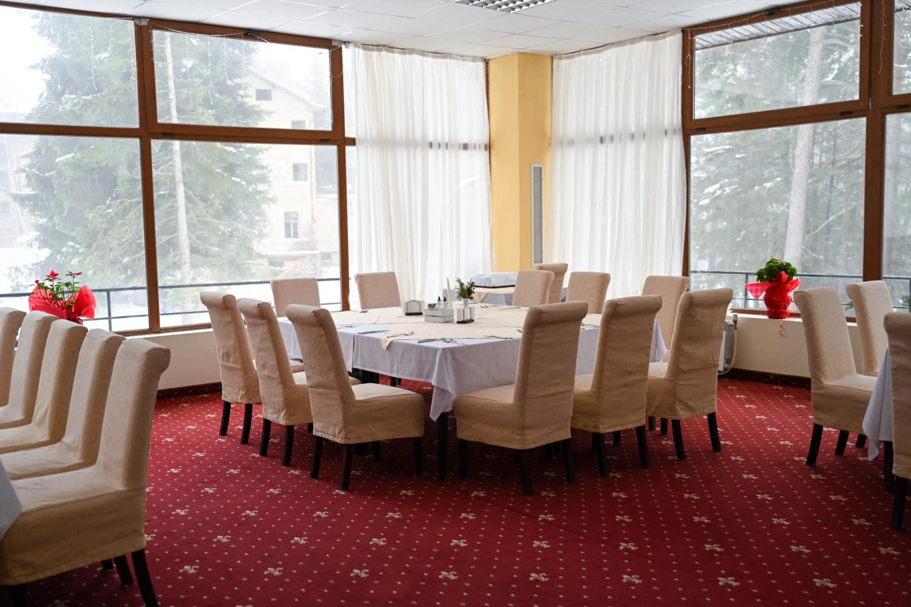 Restaurant/places to eat in Hotel Borovets Edelweiss