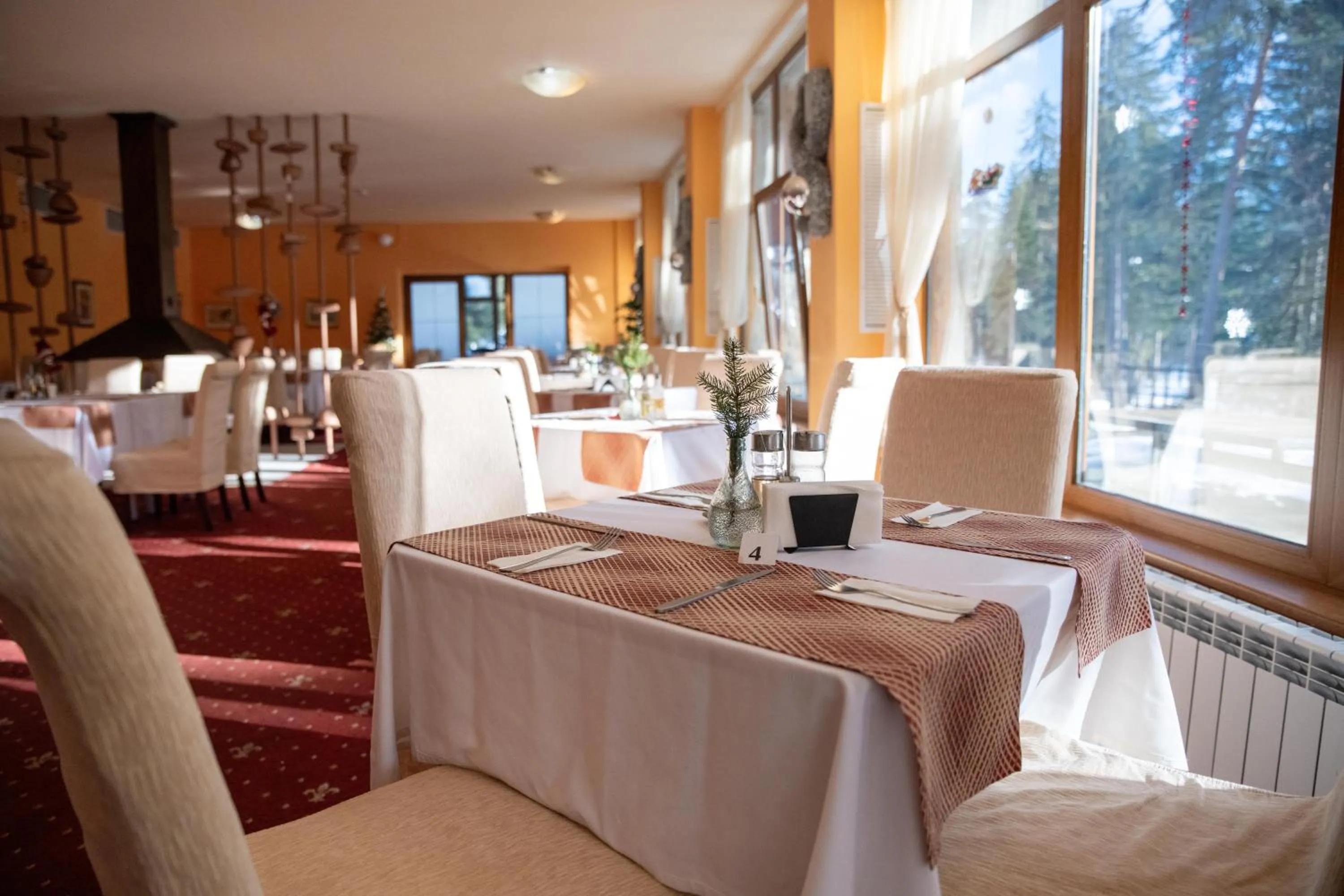 Restaurant/places to eat in Hotel Borovets Edelweiss