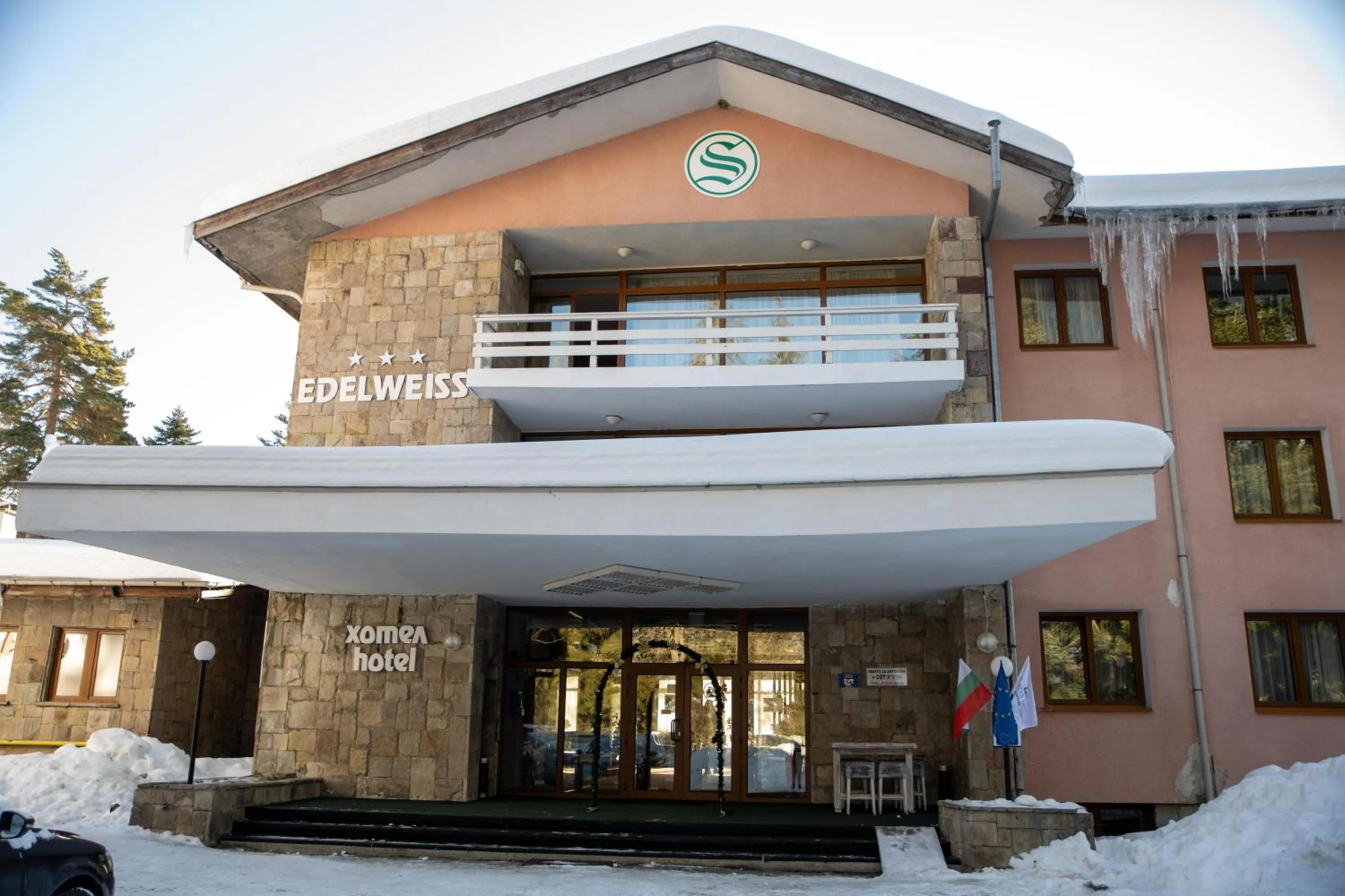 Property building in Hotel Borovets Edelweiss