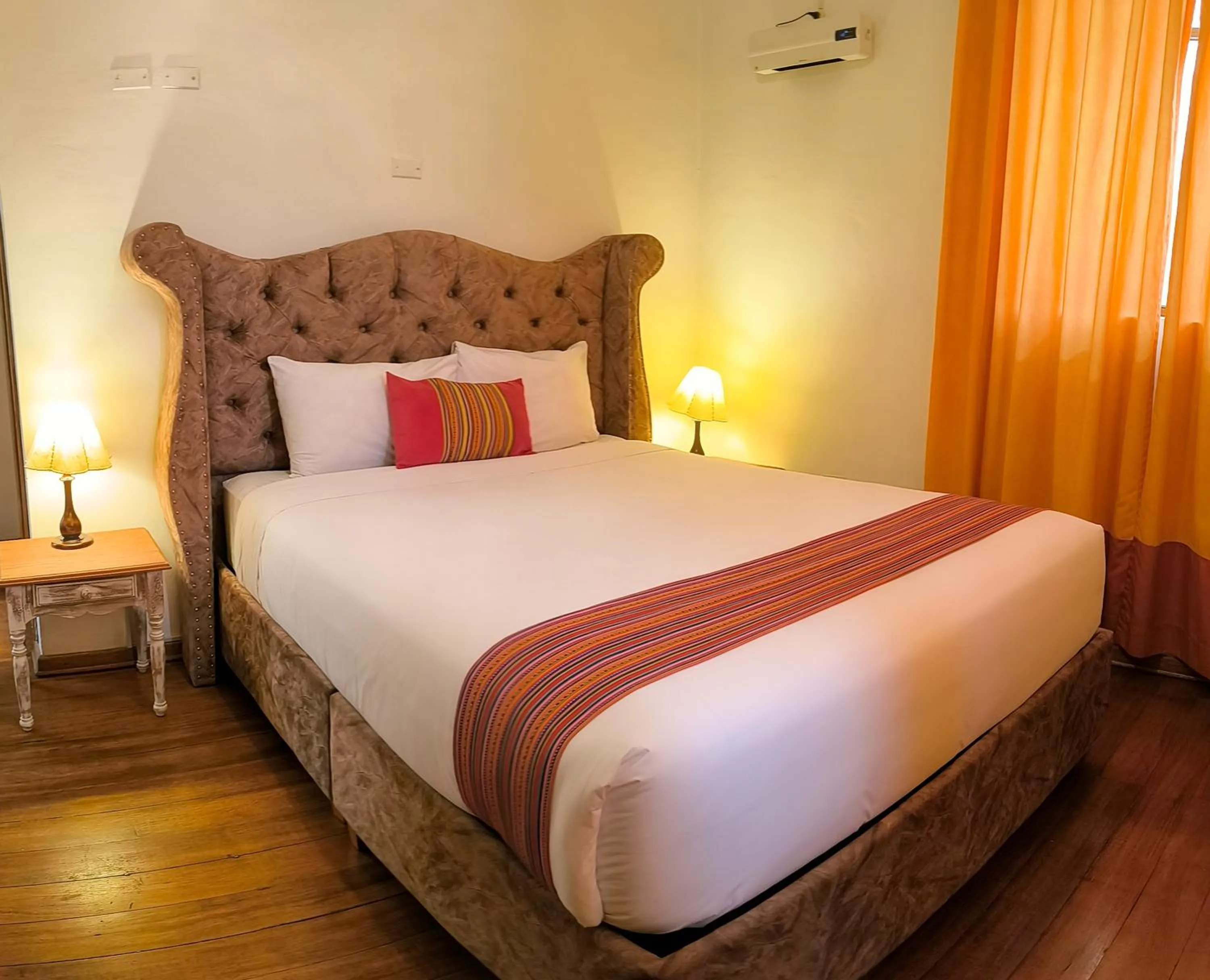 Property building, Bed in Hotel Monasterio San Pedro