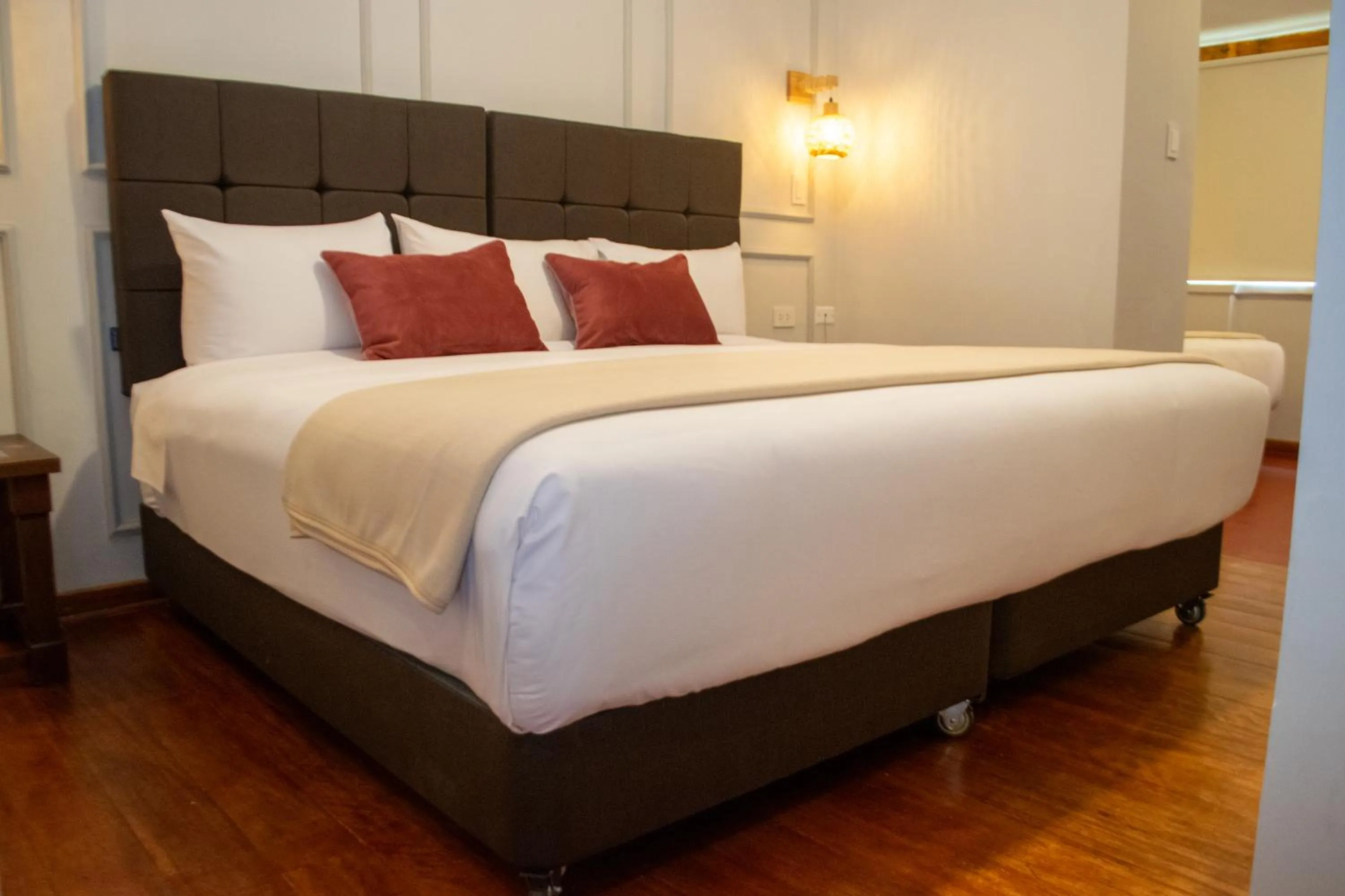 Bedroom, Bed in Hotel Monasterio San Pedro