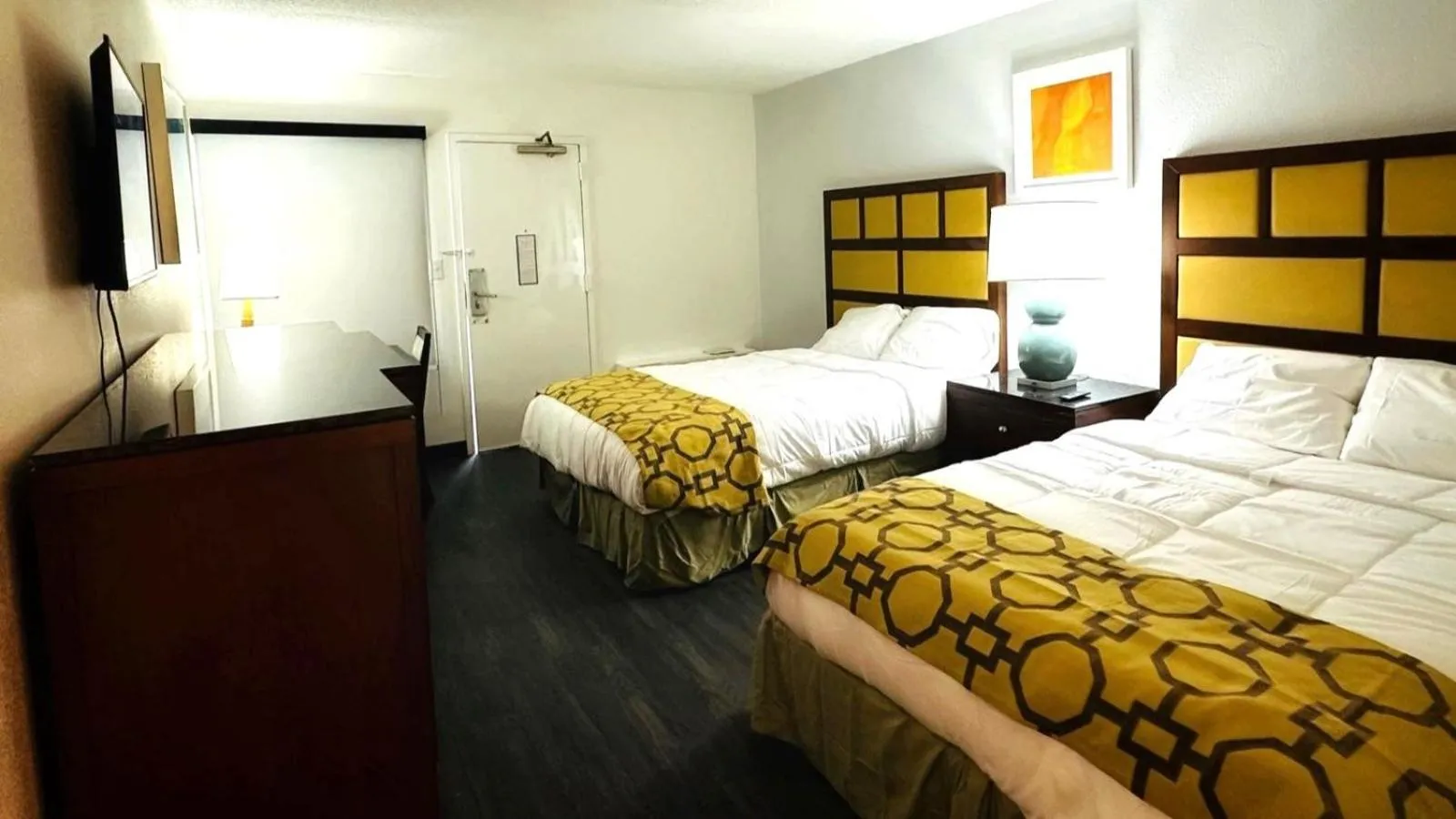 Bed in Baymont Inn and Suites by Wyndham Columbus / Near OSU