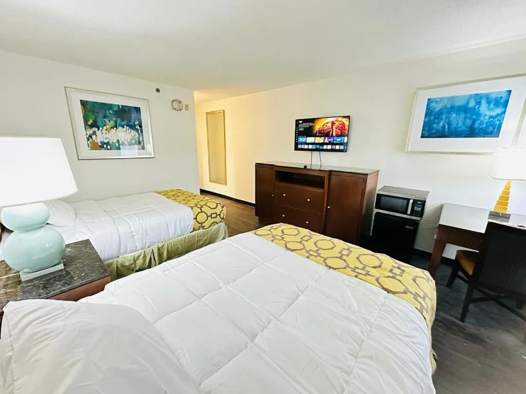 Bed in Baymont Inn and Suites by Wyndham Columbus / Near OSU