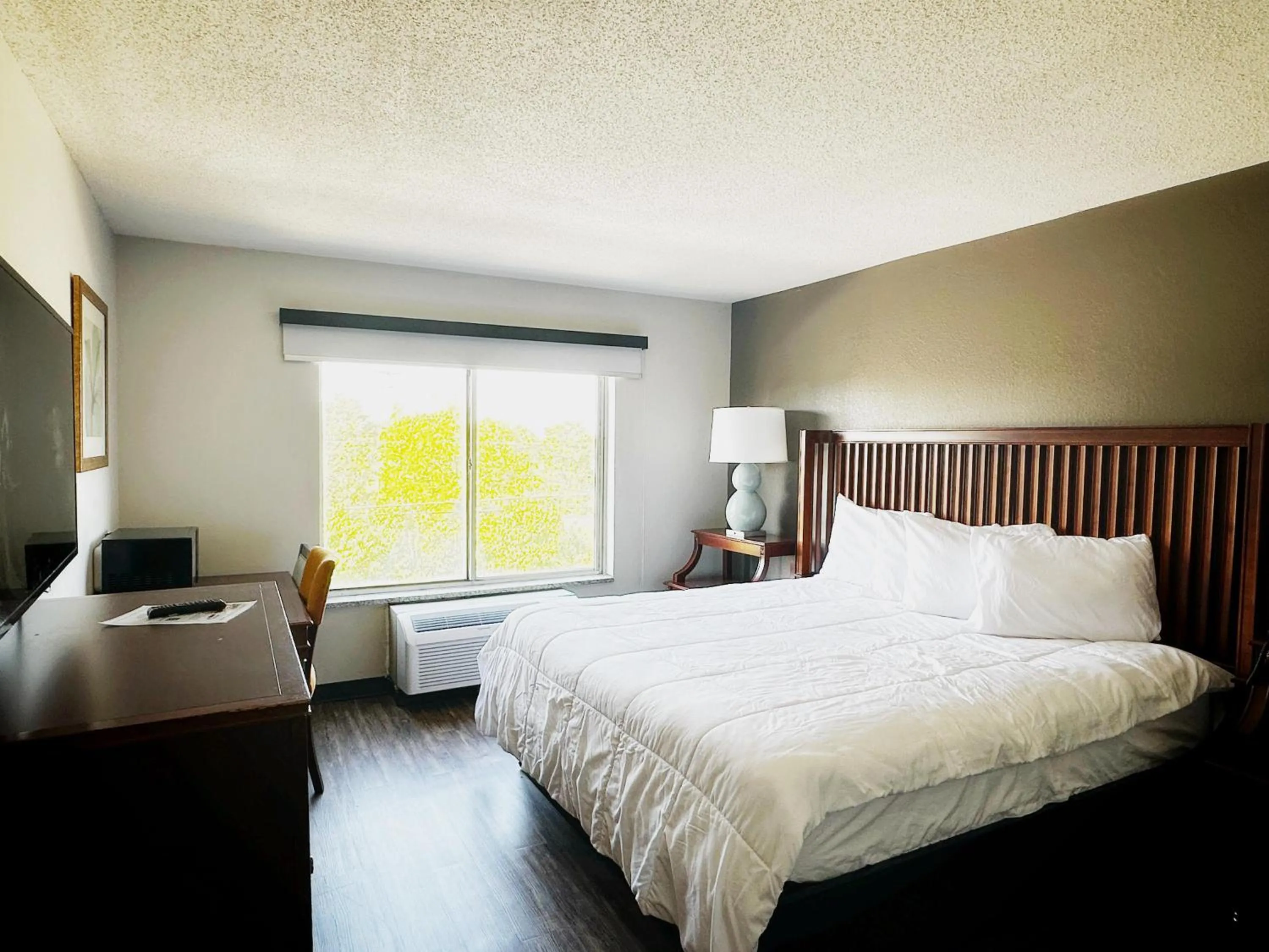 Bed in Baymont Inn and Suites by Wyndham Columbus / Near OSU