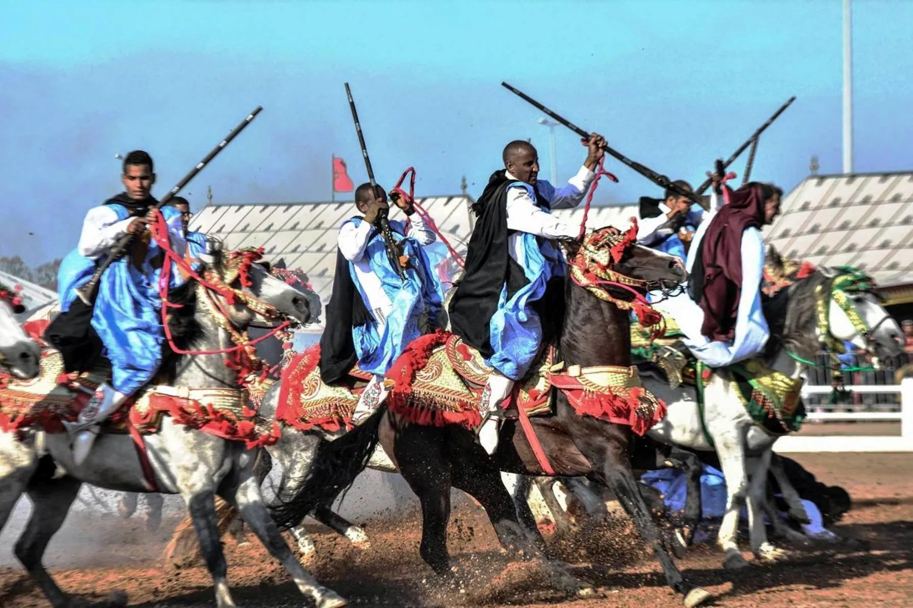 Evening entertainment in Maison Nomades