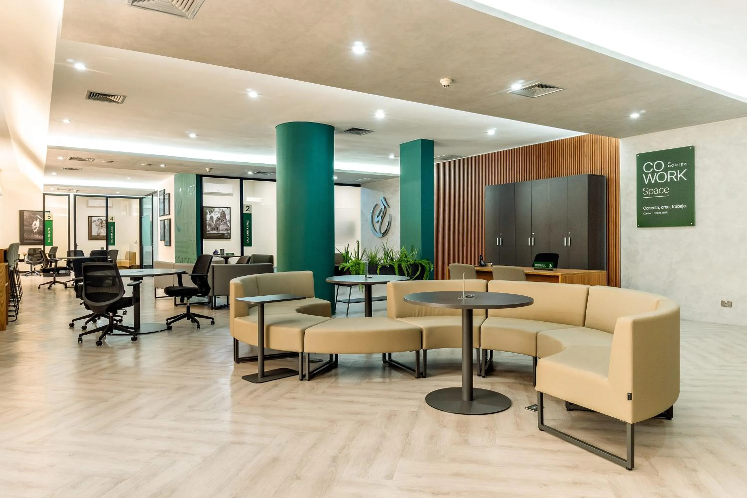 Seating area in Hotel Cortez