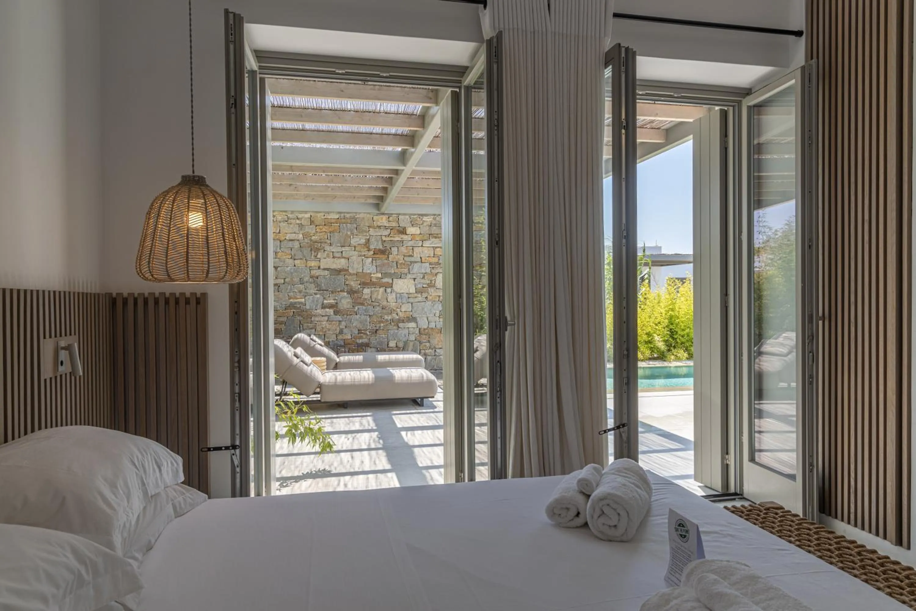Bed in Cove Paros