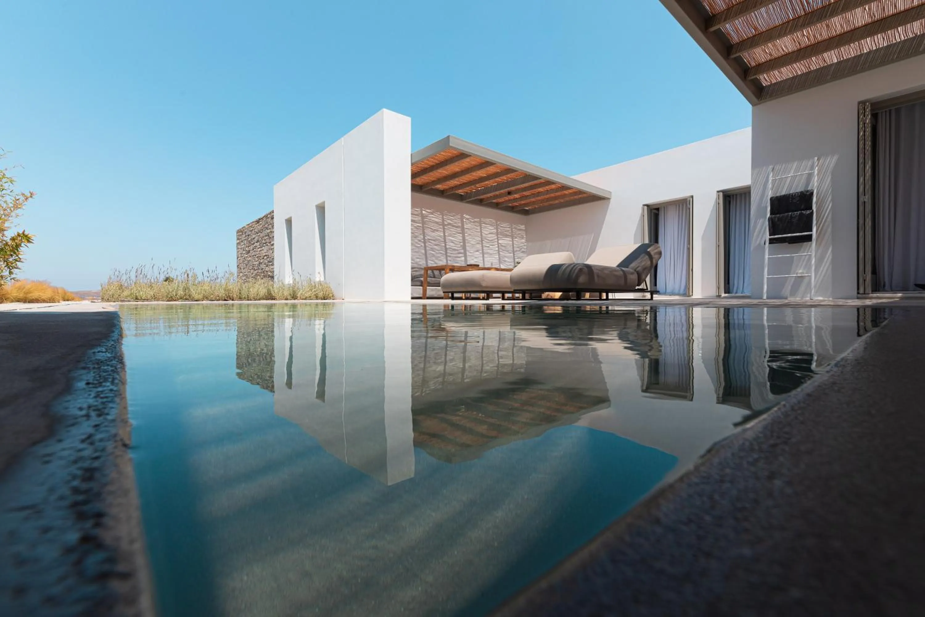 Swimming pool in Cove Paros