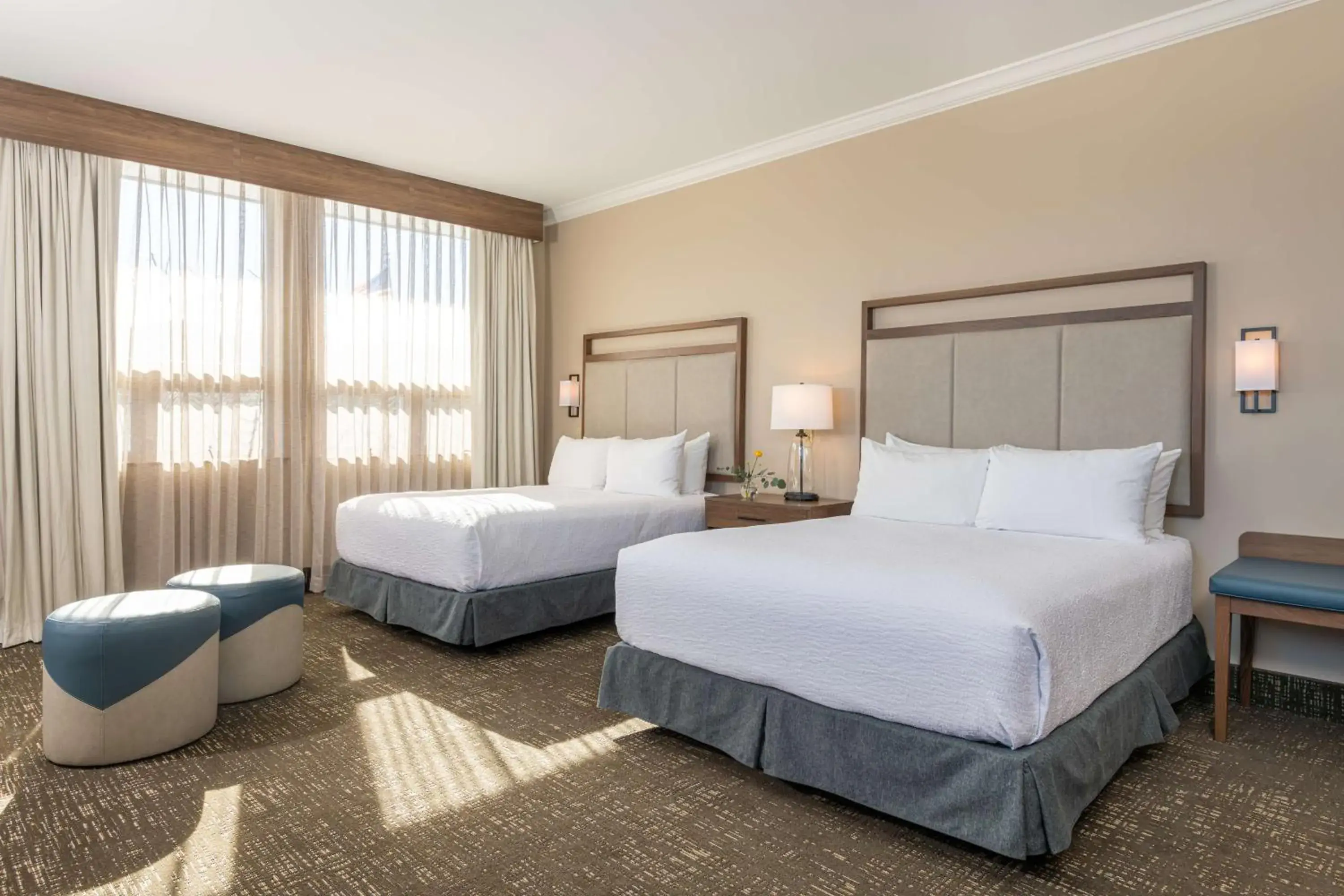 Queen Suite with Walk-In Shower - Disability Access in Best Western Plus Waterbury - Stowe Queen Suite with Walk-In Shower - Disability Access in Best Western Plus Waterbury - Stowe