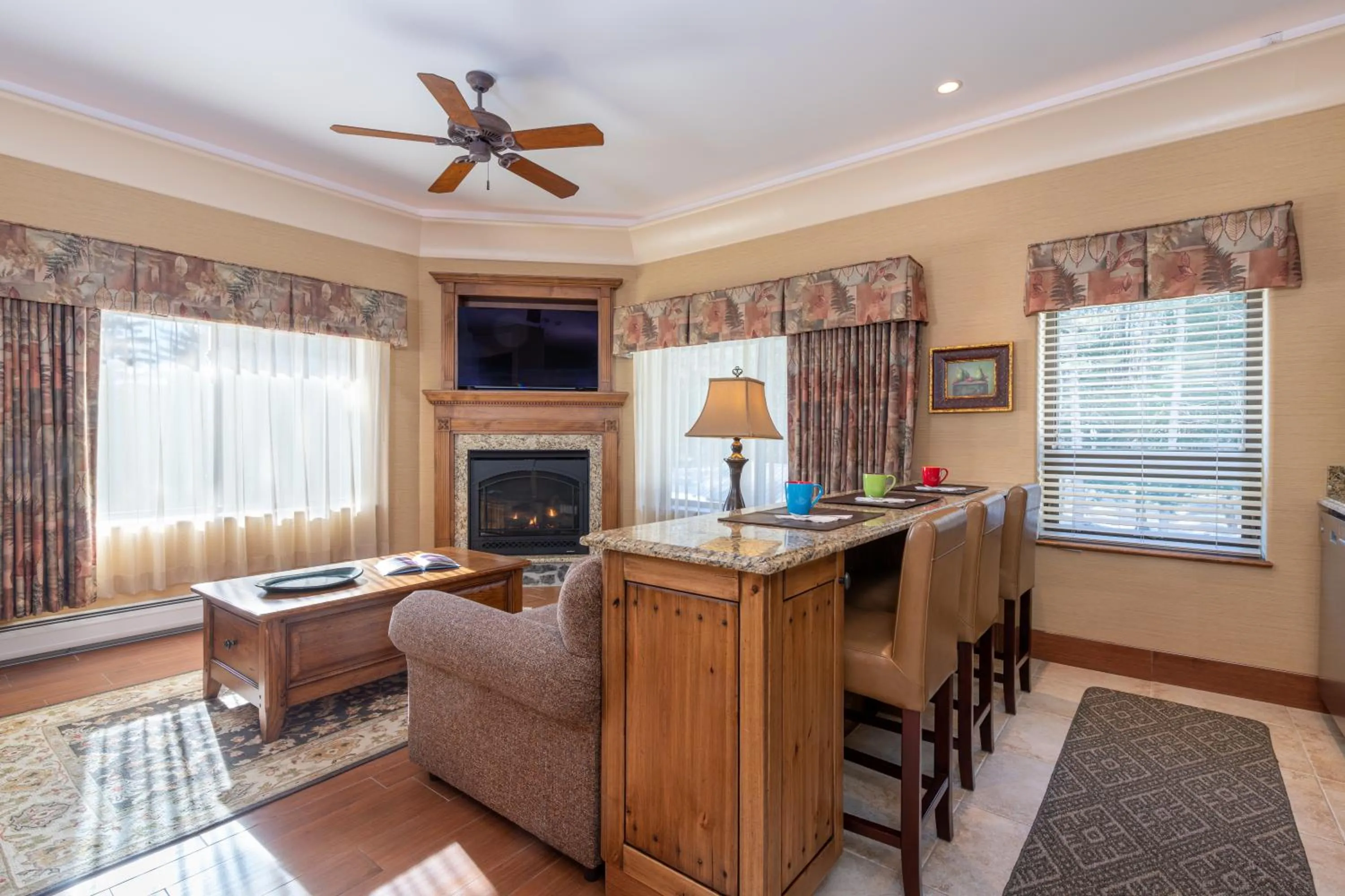 Living room in Best Western Plus Waterbury - Stowe