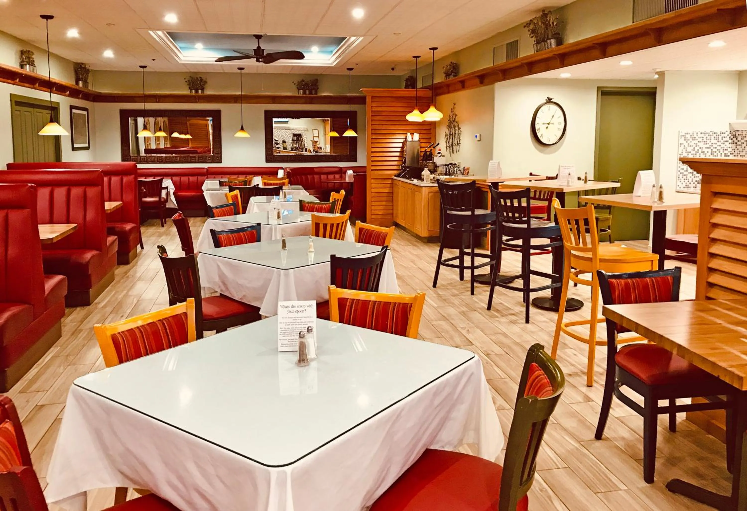 Restaurant/places to eat in Best Western Plus Waterbury - Stowe