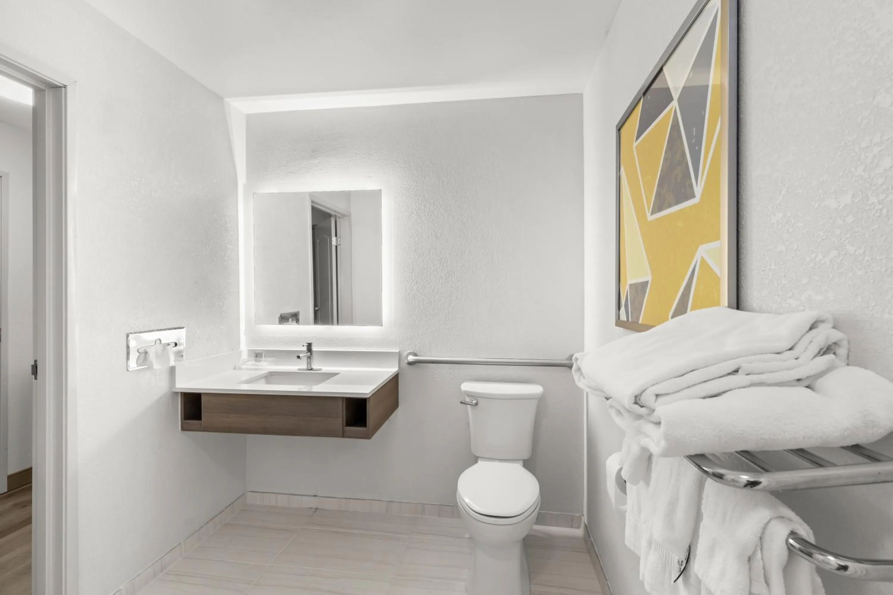 Bathroom in Comfort Inn & Suites Rome South