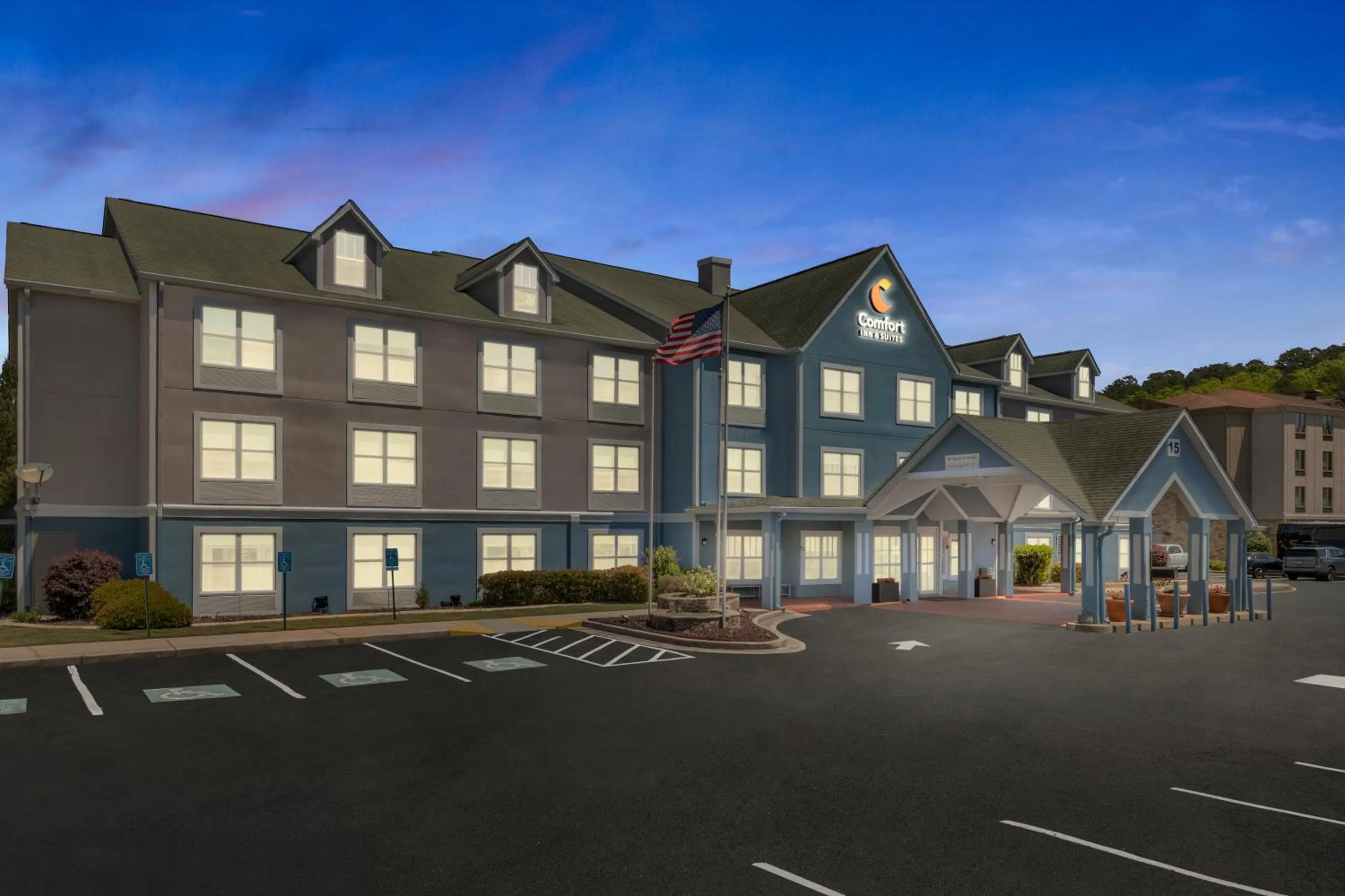 Property building in Comfort Inn & Suites Rome South
