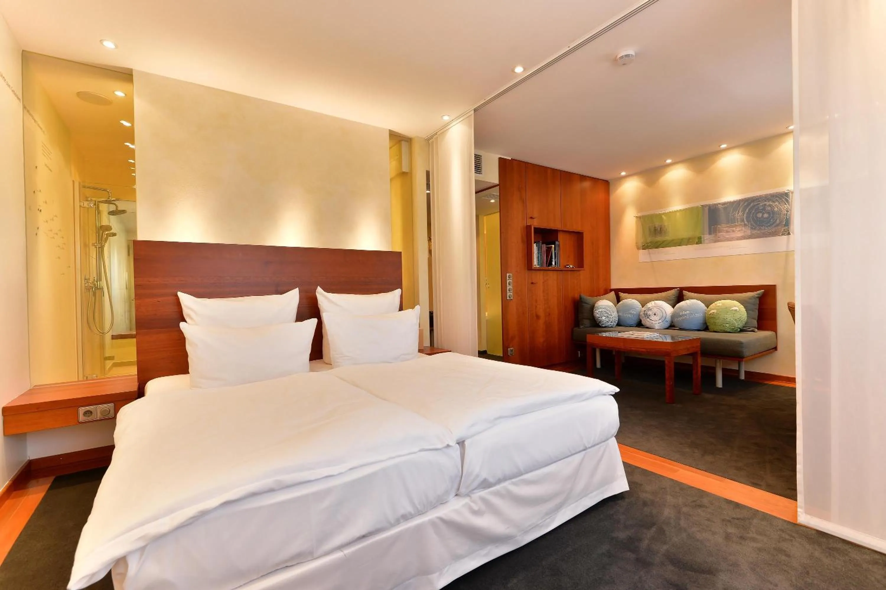 Photo of the whole room, Bed in Hotel Adler Asperg