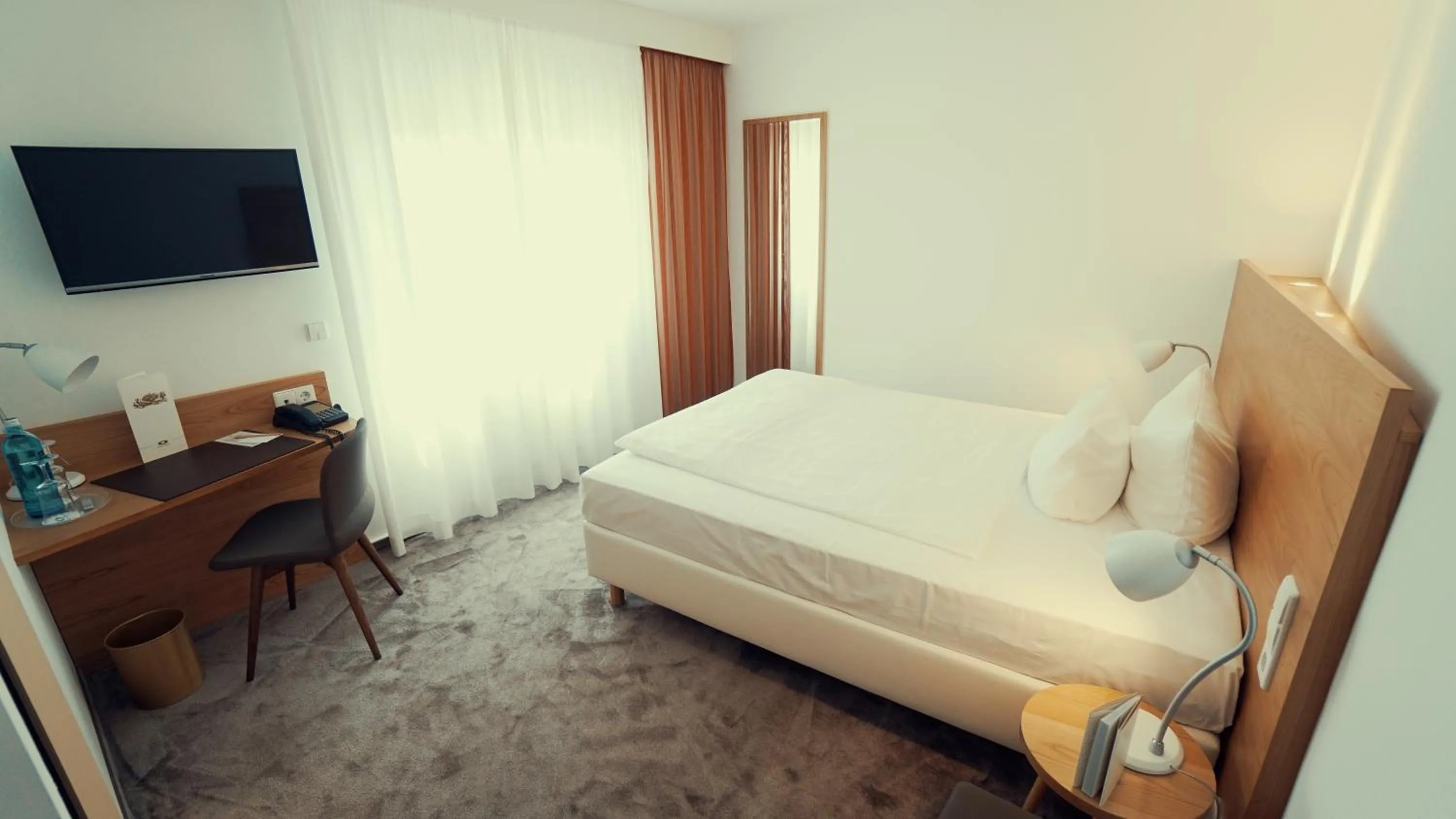 Bedroom, Bed in Hotel Adler Asperg