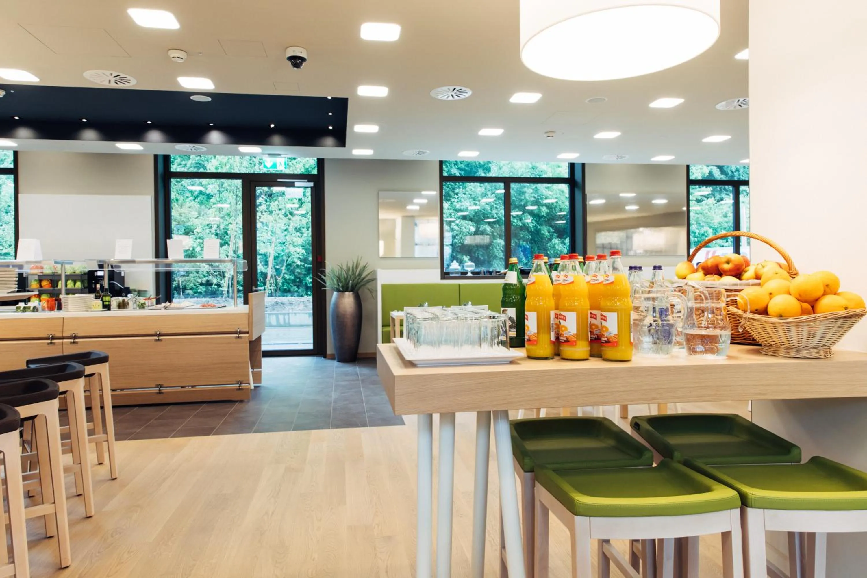 Breakfast in harry's home Zürich-Wallisellen