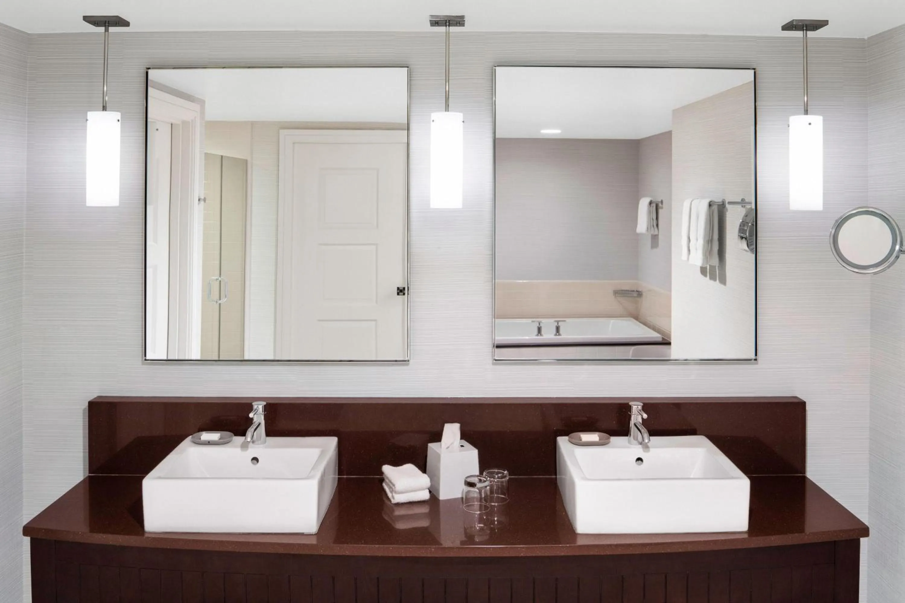 Bathroom in Le Meridien Arlington