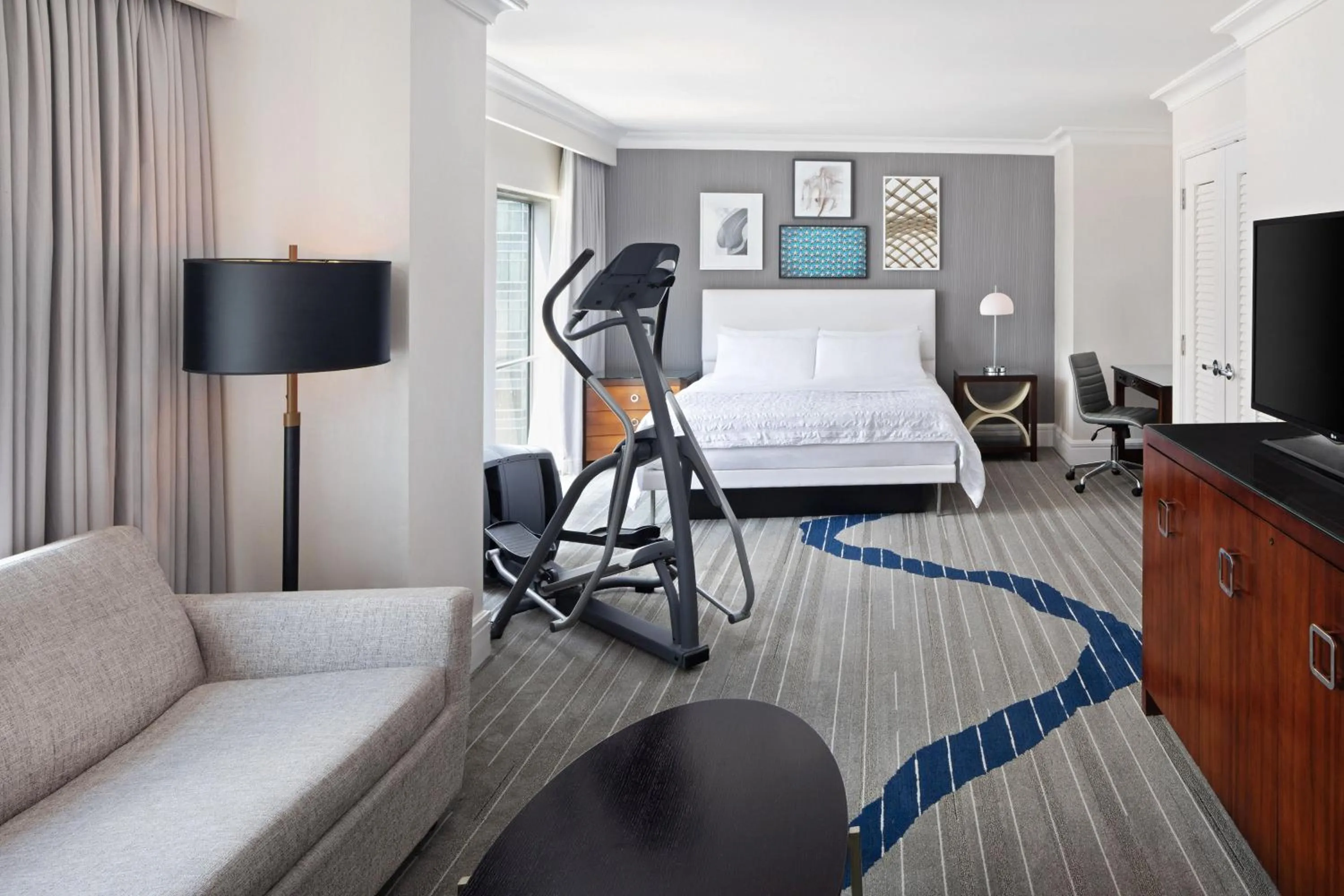 Photo of the whole room in Le Meridien Arlington