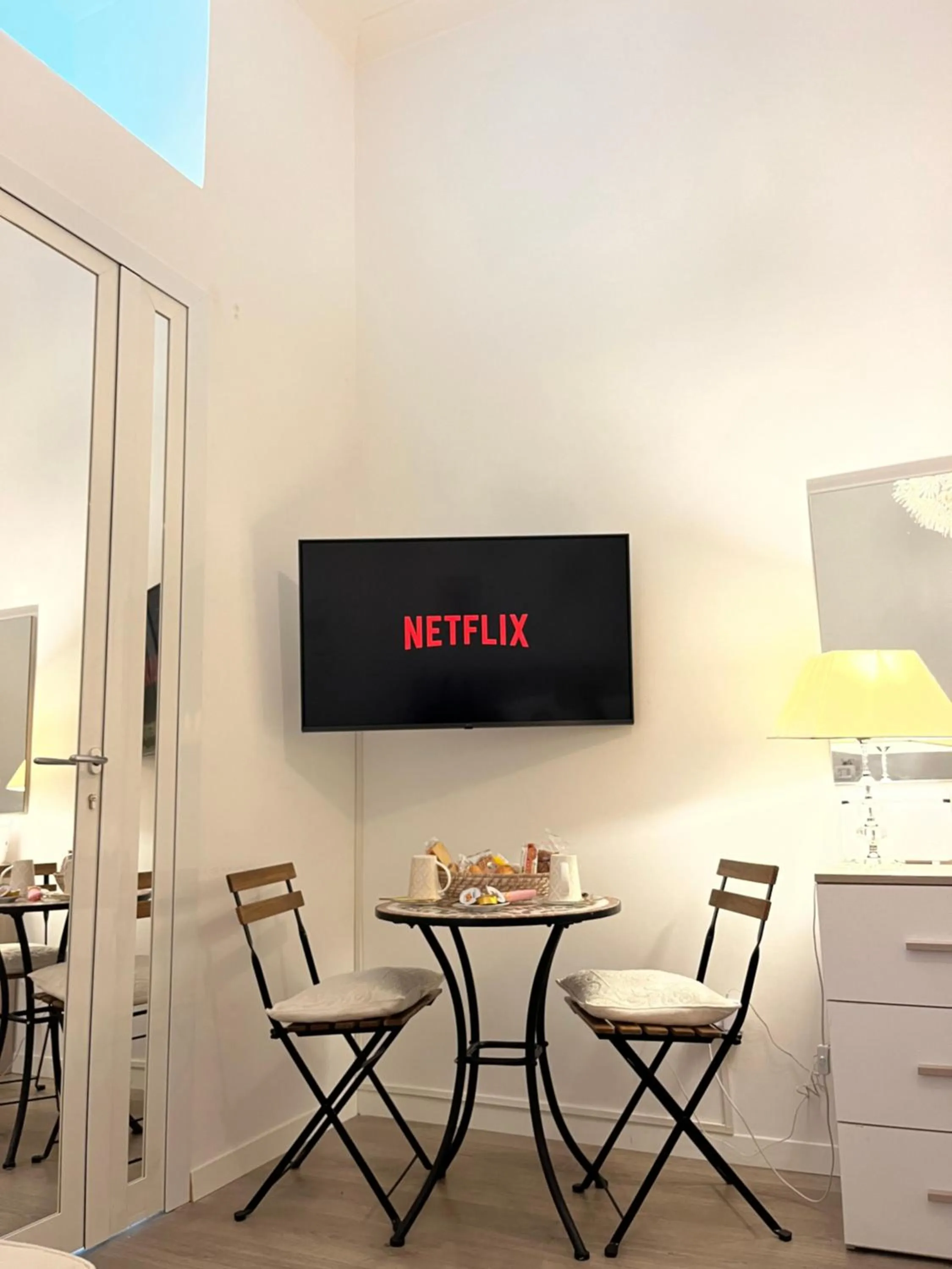 TV and multimedia in Serapisuite