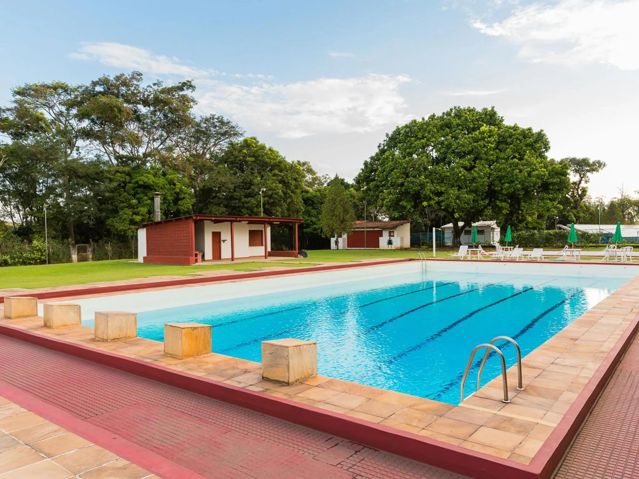 Swimming pool in Hotel Escola Bela Vista