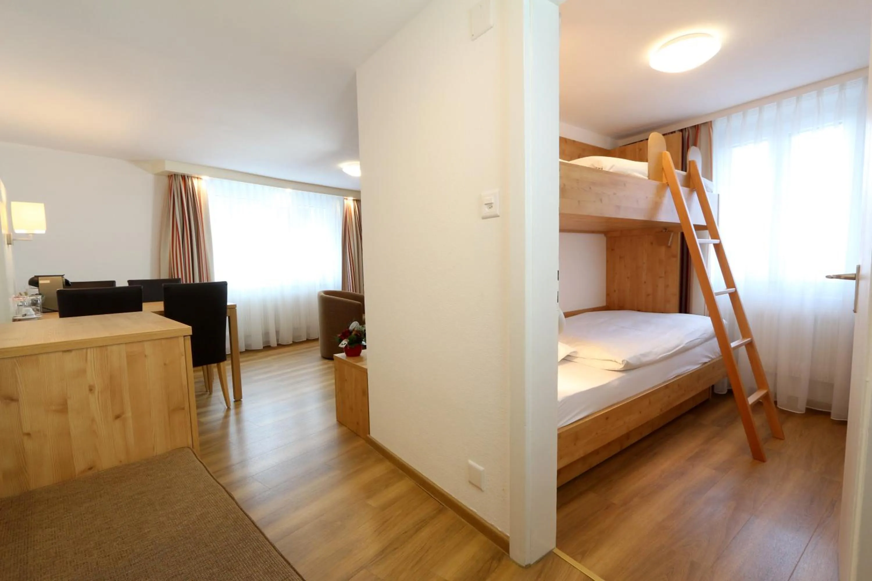 Area and facilities, Bed in Lifestyle & Spa Hotel Grächerhof