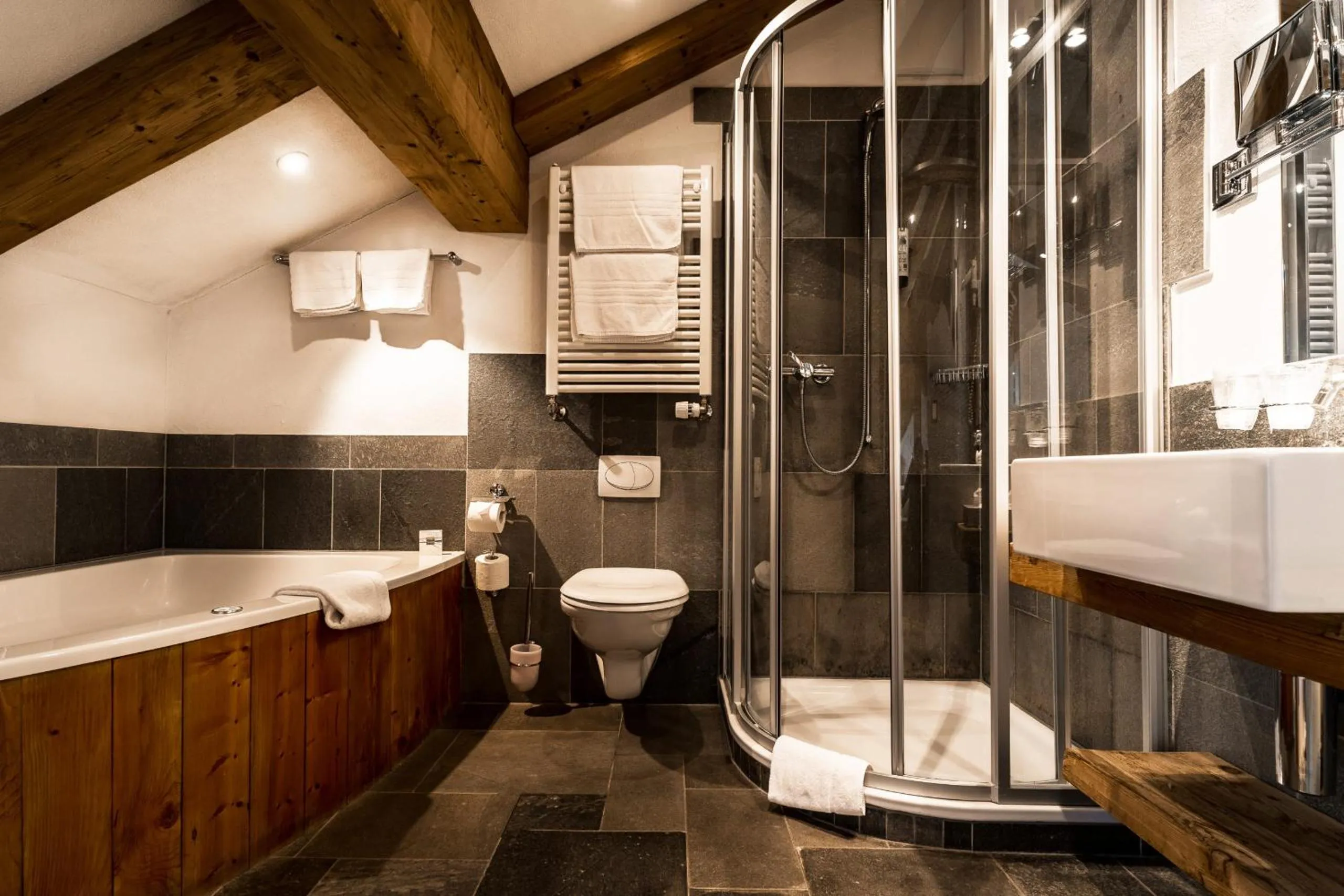 Shower in Lifestyle & Spa Hotel Grächerhof