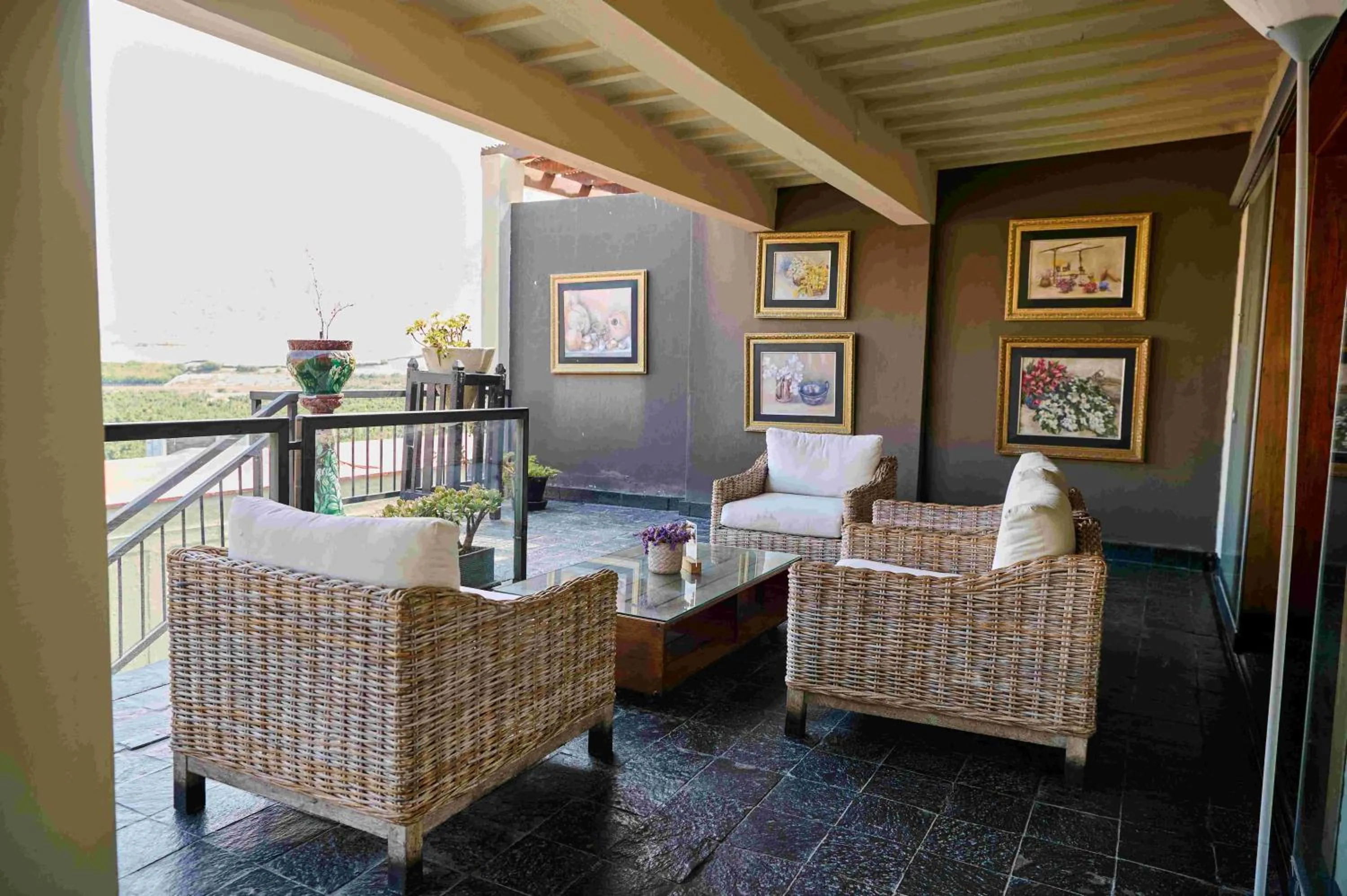 Lobby or reception in Empedrada Ranch & Lodge - Hotel Asociado Casa Andina