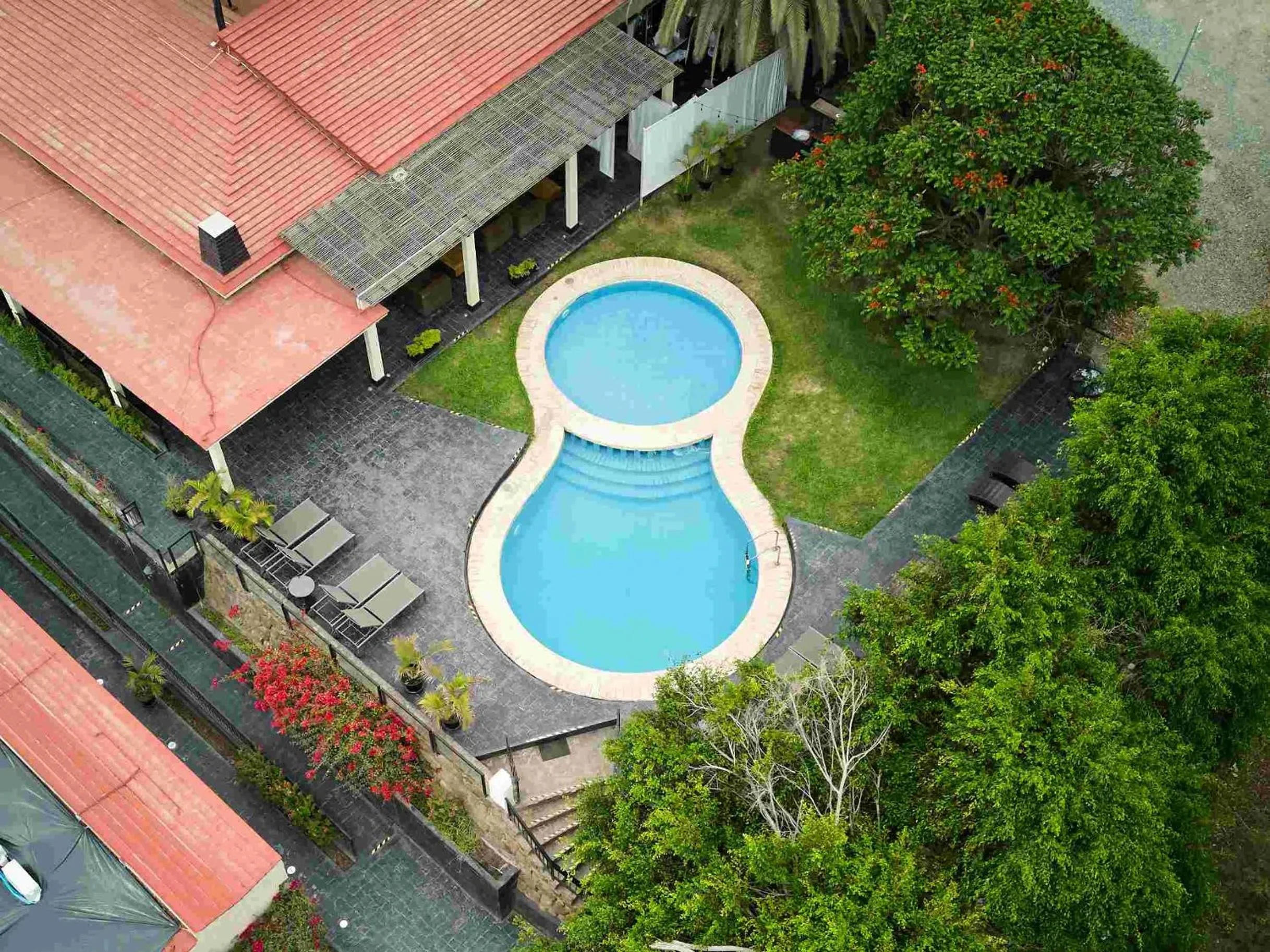 Swimming pool in Empedrada Ranch & Lodge - Hotel Asociado Casa Andina