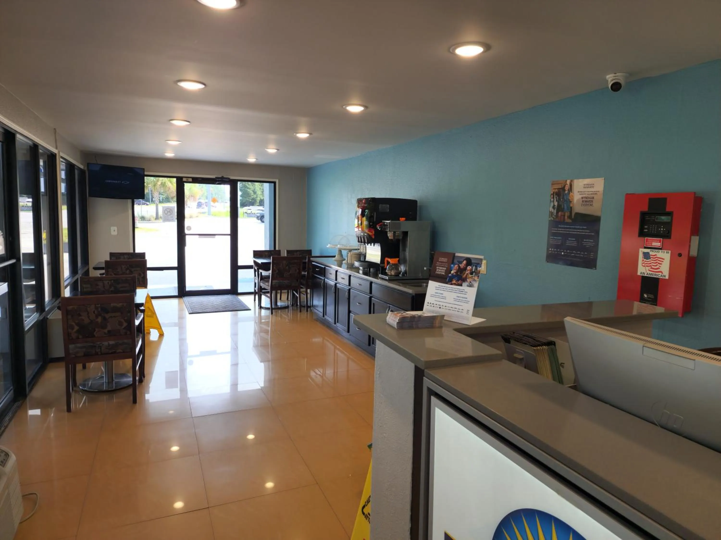 Restaurant/places to eat in Days Inn by Wyndham Hardeeville Near Hilton Head