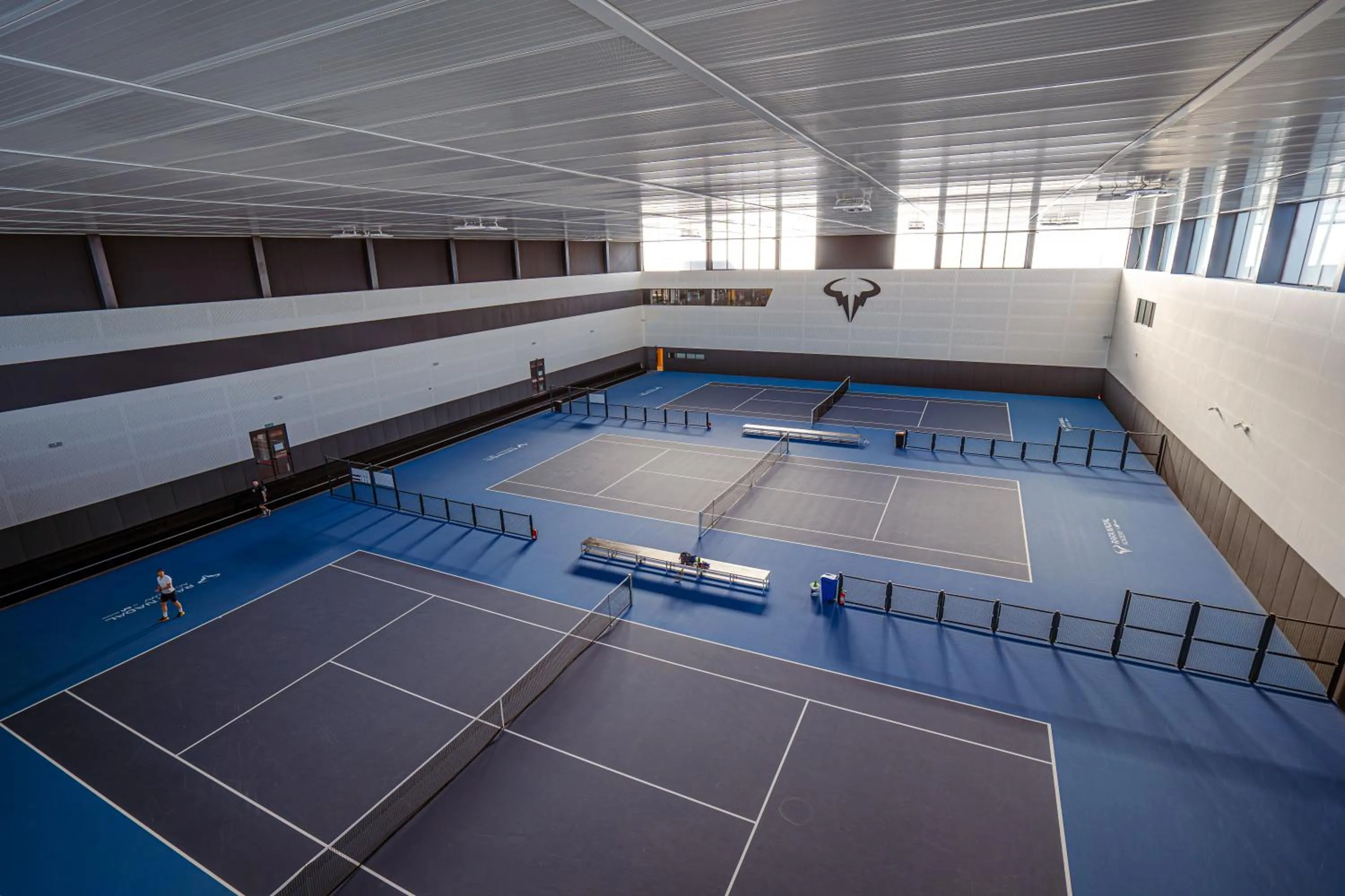 Tennis court in Rafa Nadal Residence