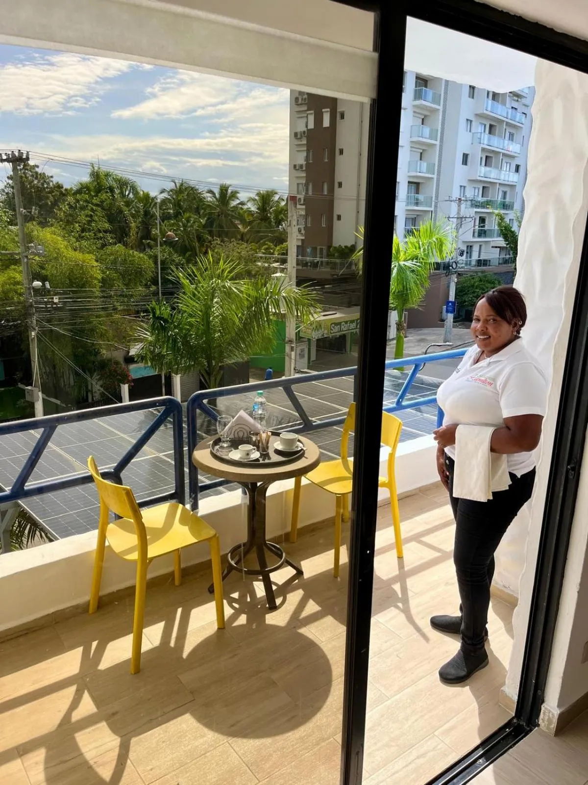 Property building in Hotel Restaurant Hamilton