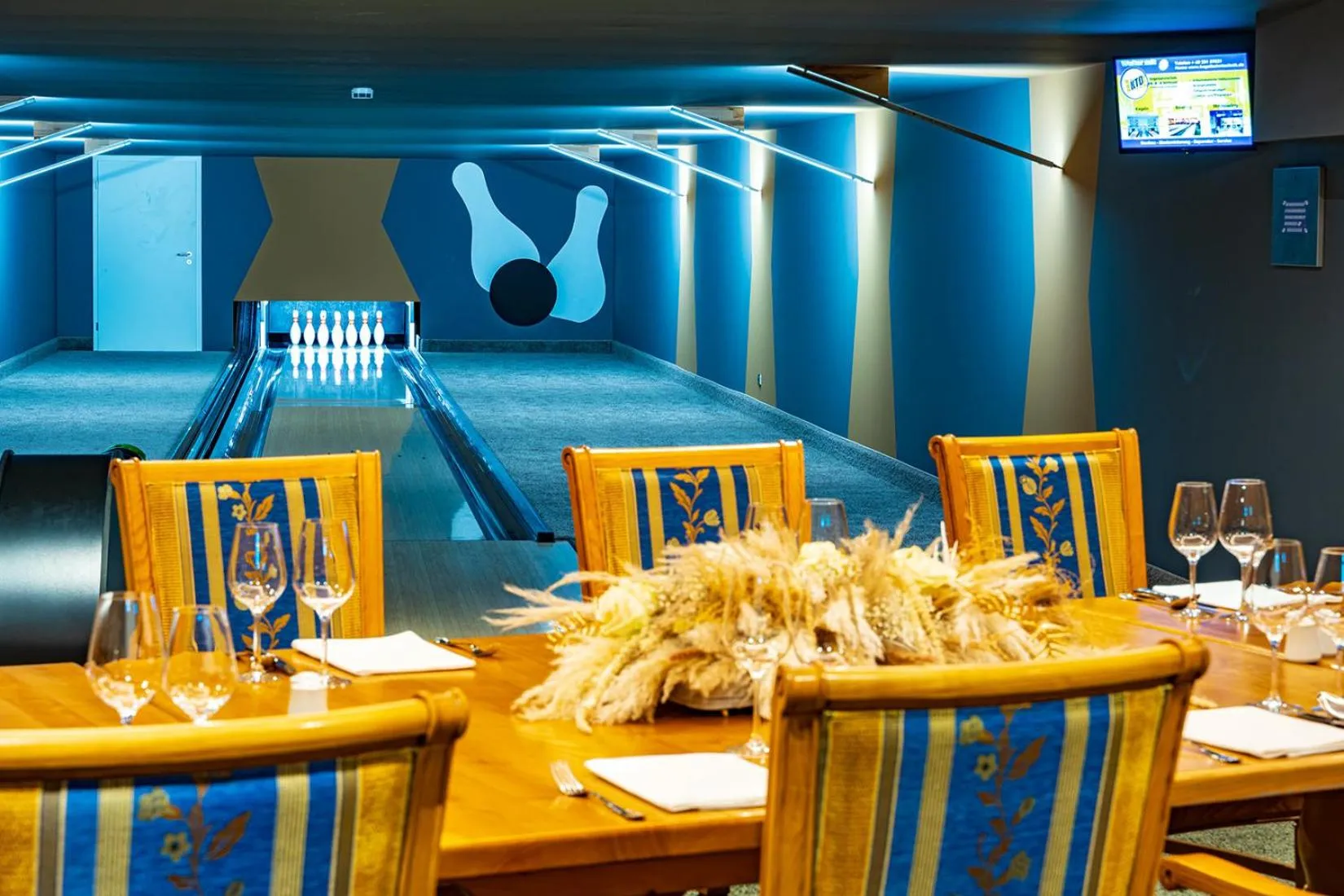 Bowling in Schloss Hotel Holzrichter
