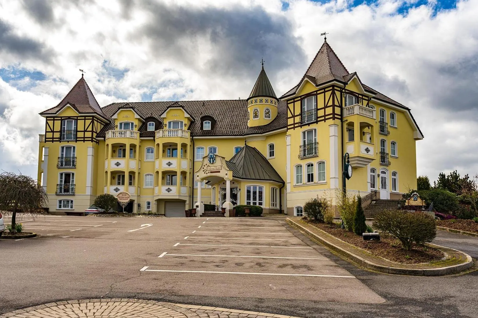 Property building in Schloss Hotel Holzrichter