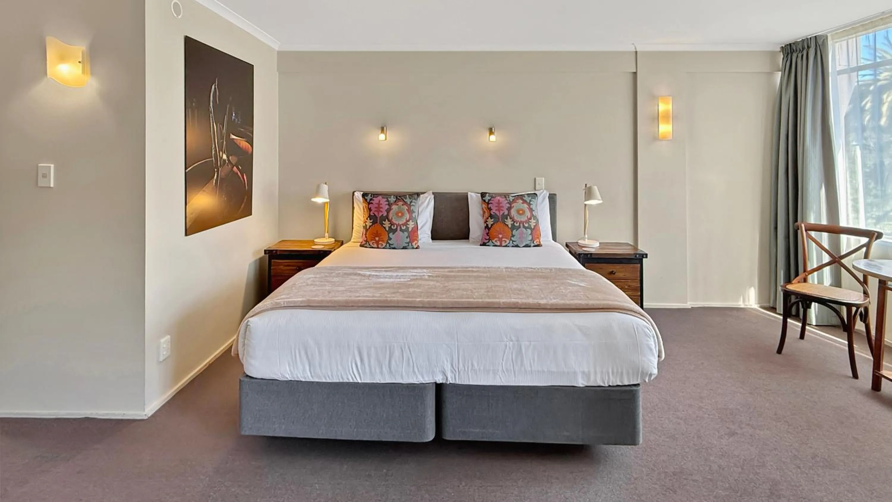 Bedroom, Bed in expressotel