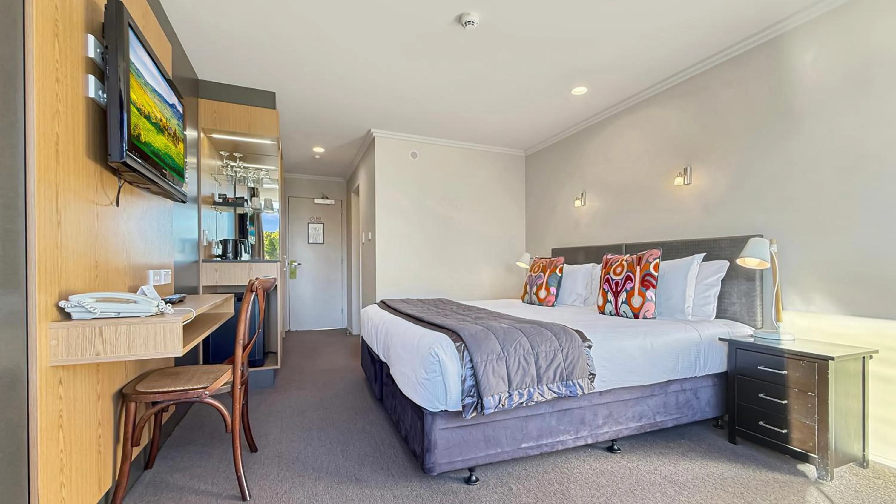 View (from property/room), Bed in expressotel