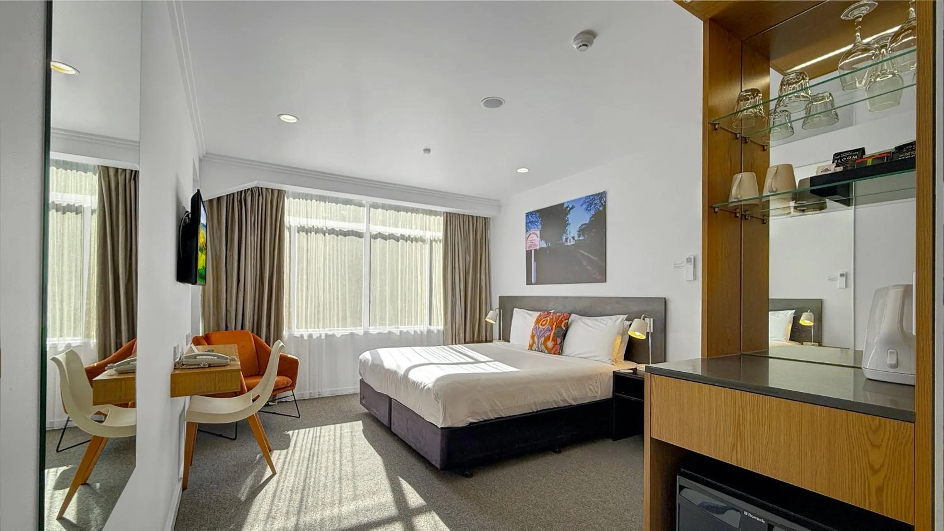 Bedroom, Bed in expressotel