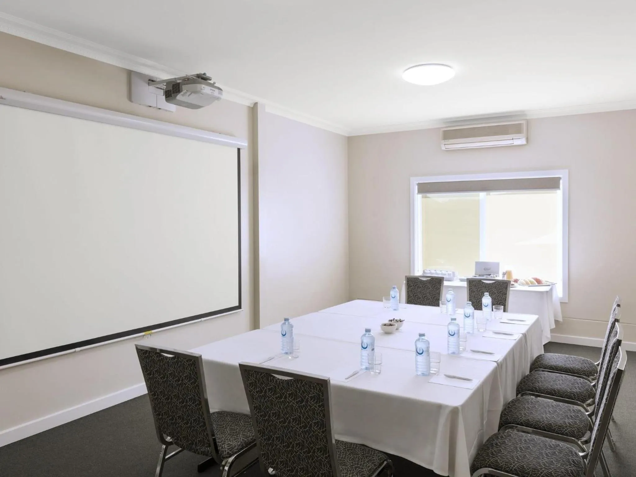Meeting/conference room in Mercure Wagga Wagga
