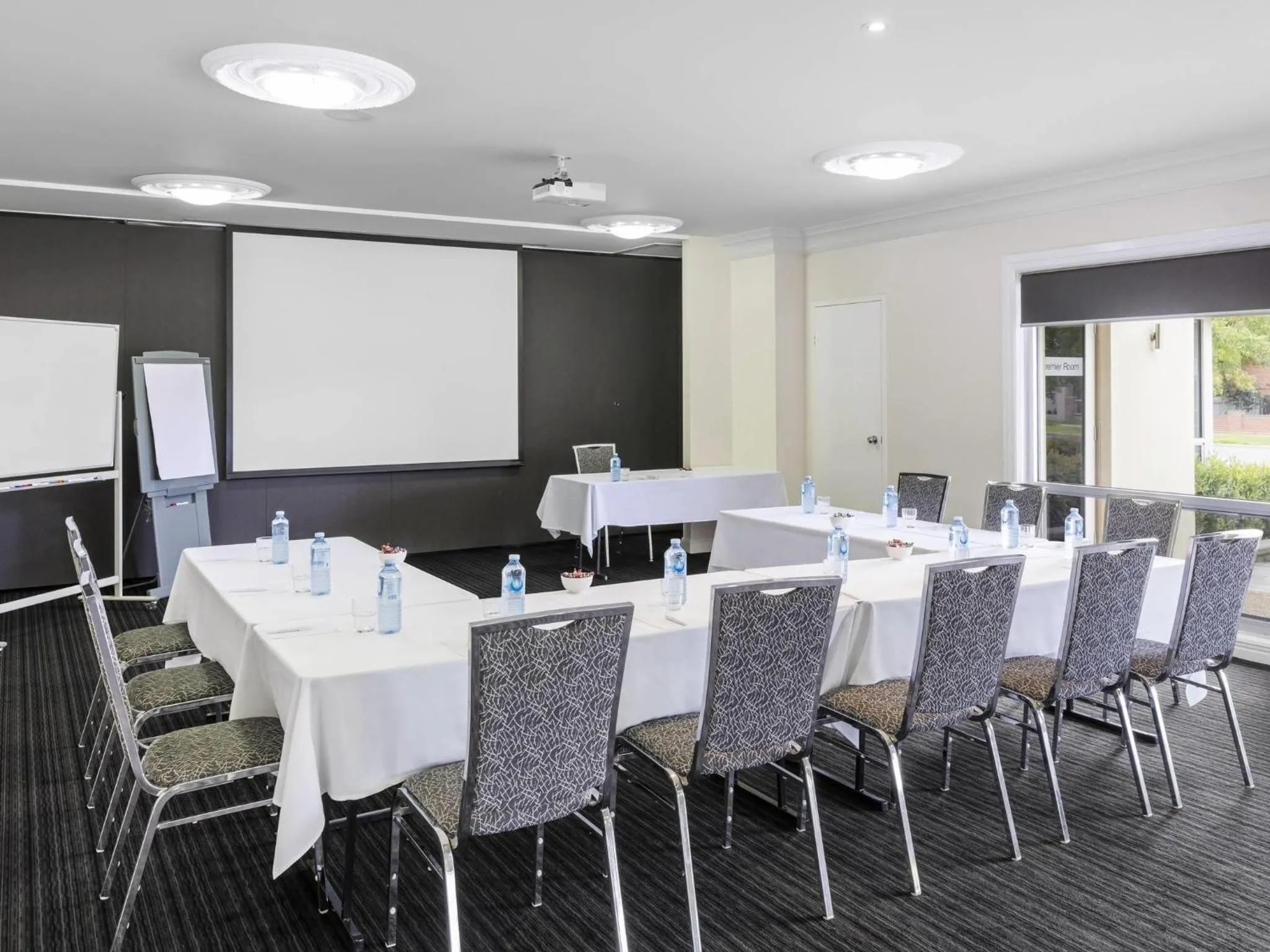 Meeting/conference room in Mercure Wagga Wagga