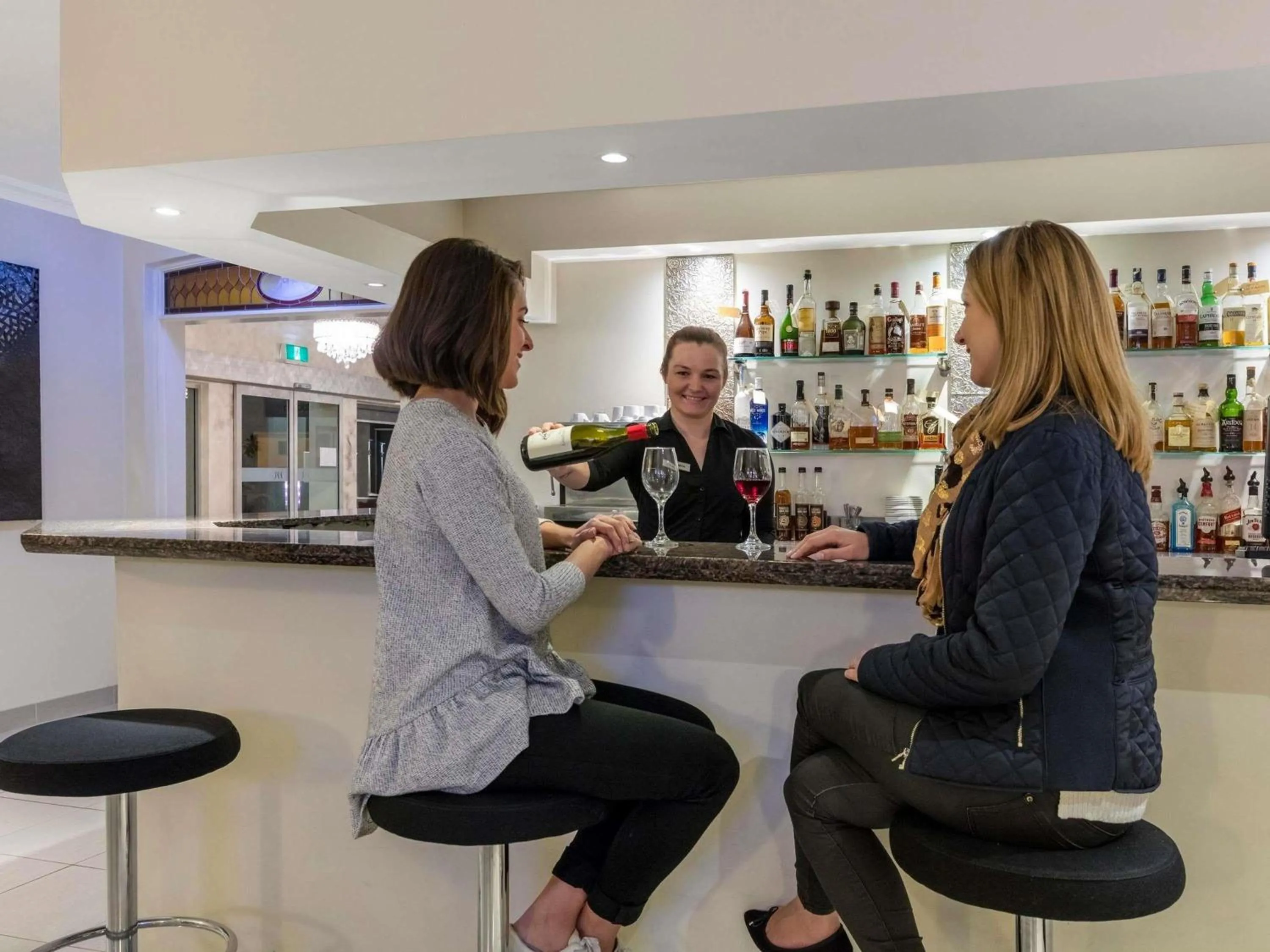 Property building in Mercure Wagga Wagga