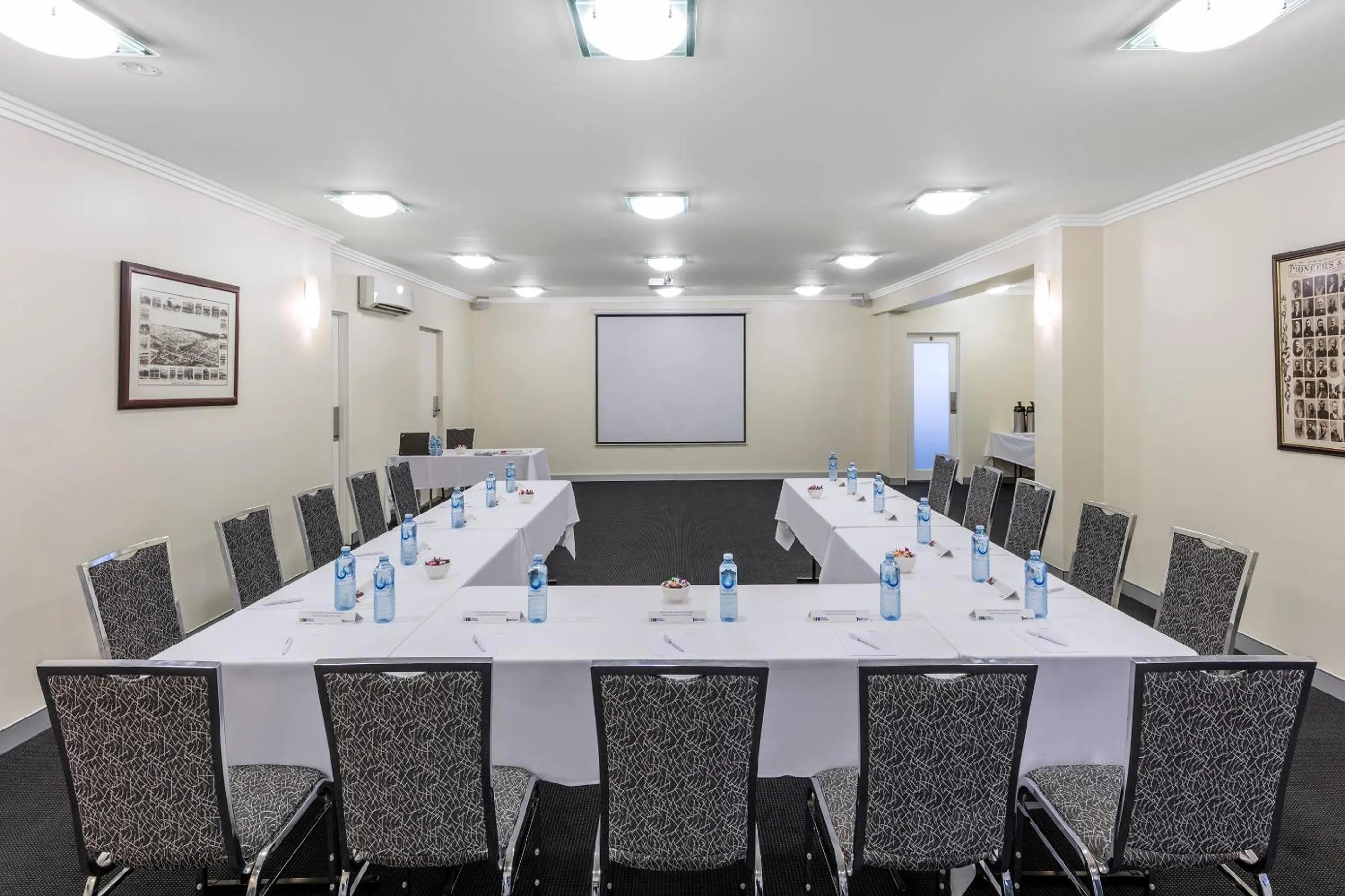 Meeting/conference room in Mercure Wagga Wagga