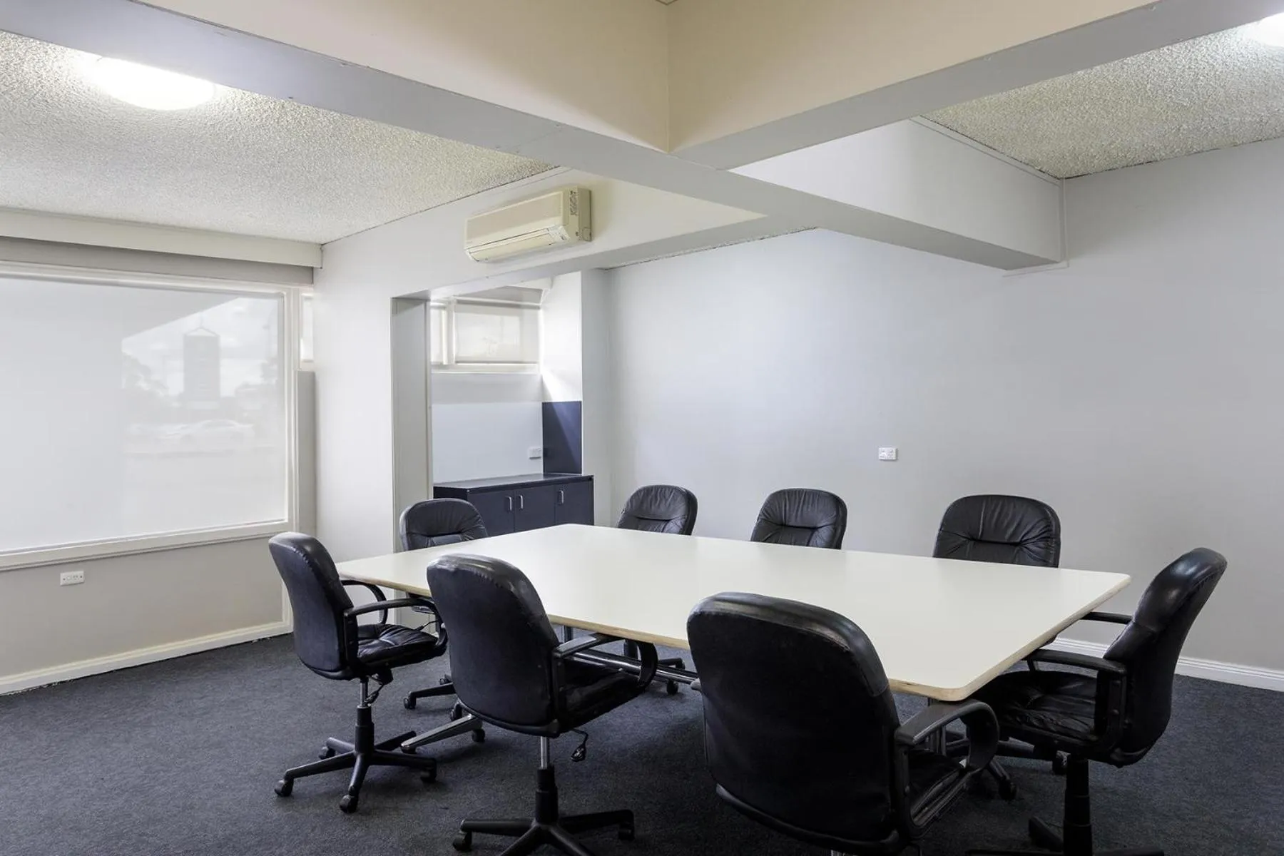 Business facilities in ibis Styles Tamworth