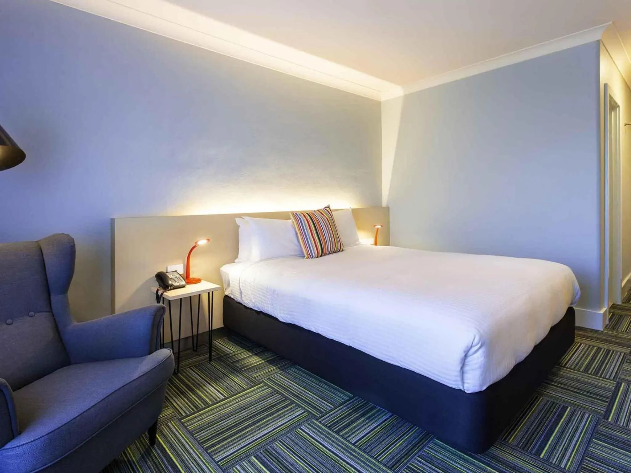 Bedroom, Bed in ibis Styles Tamworth